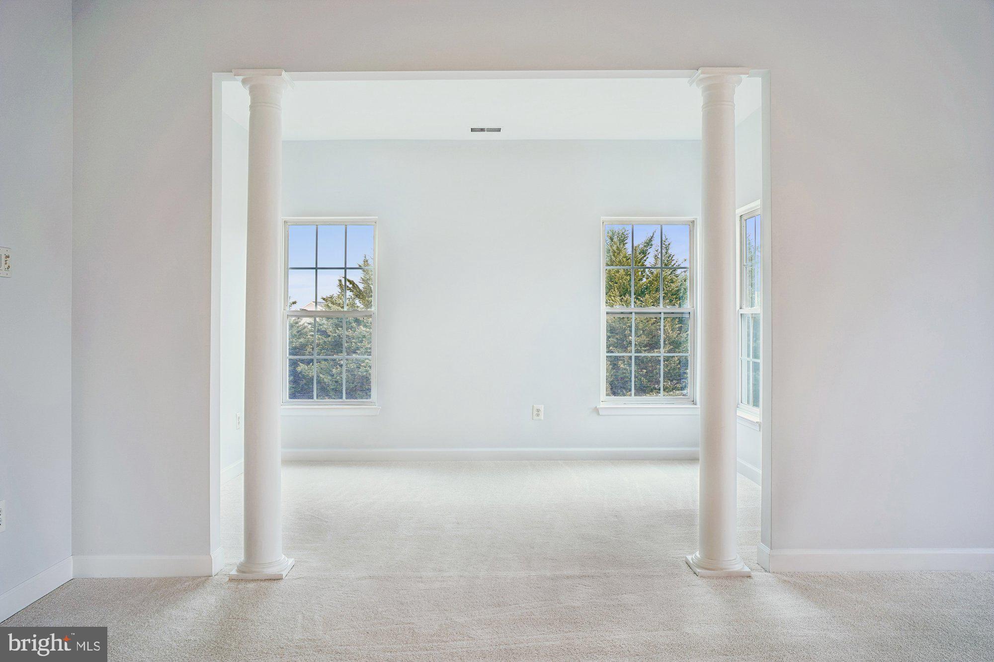 PARADISE MANOR - Residential