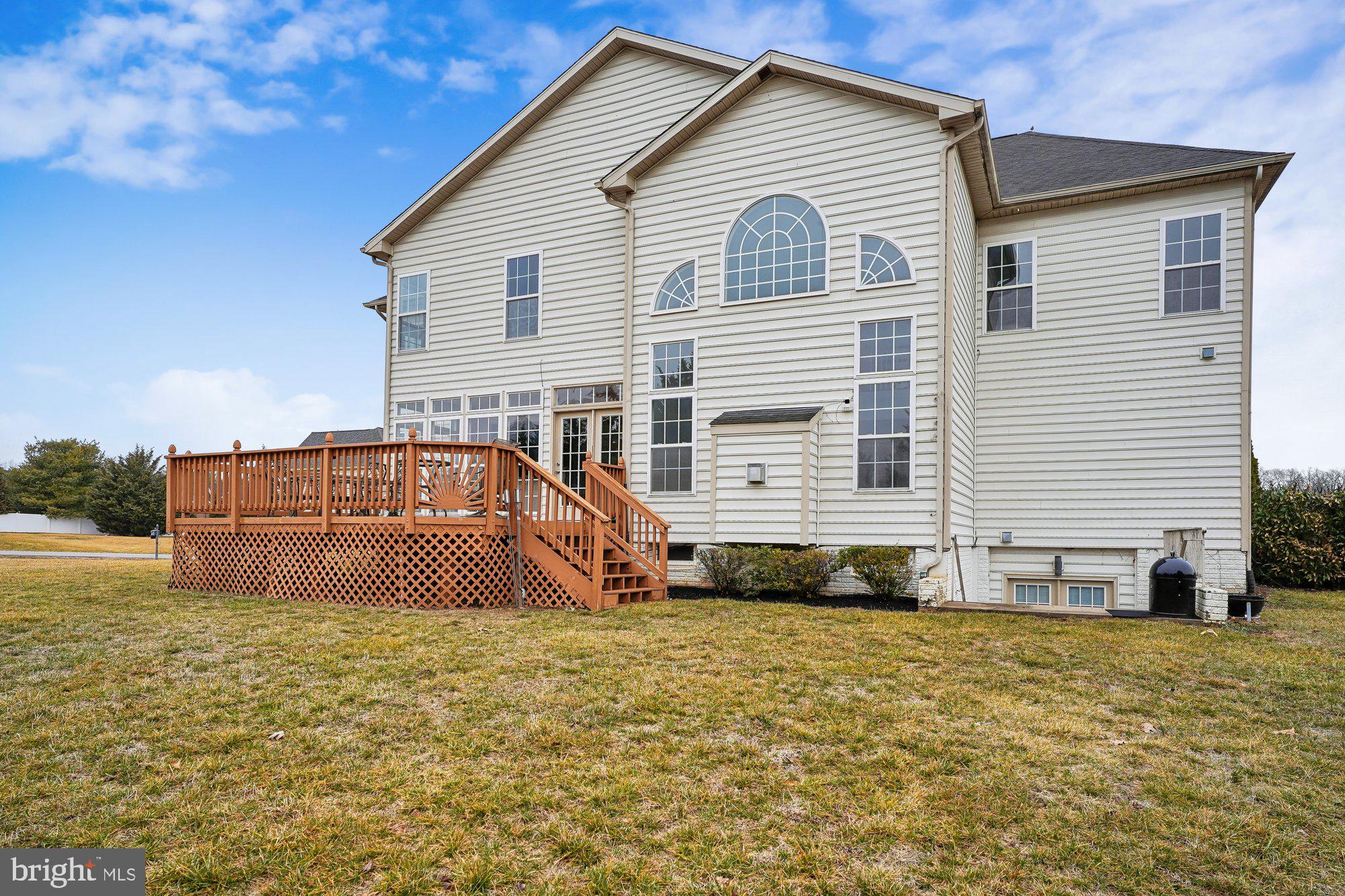 PARADISE MANOR - Residential