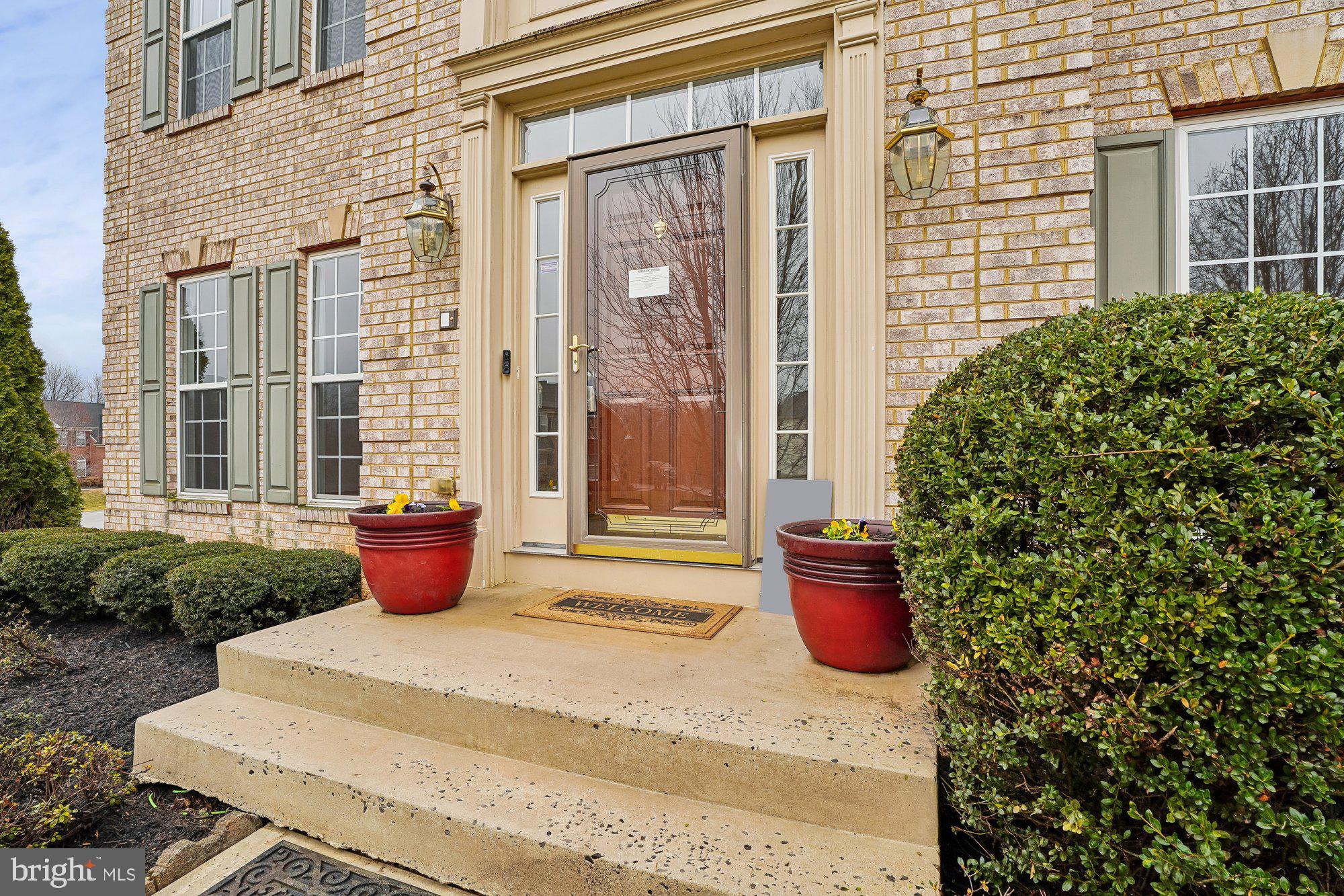 PARADISE MANOR - Residential