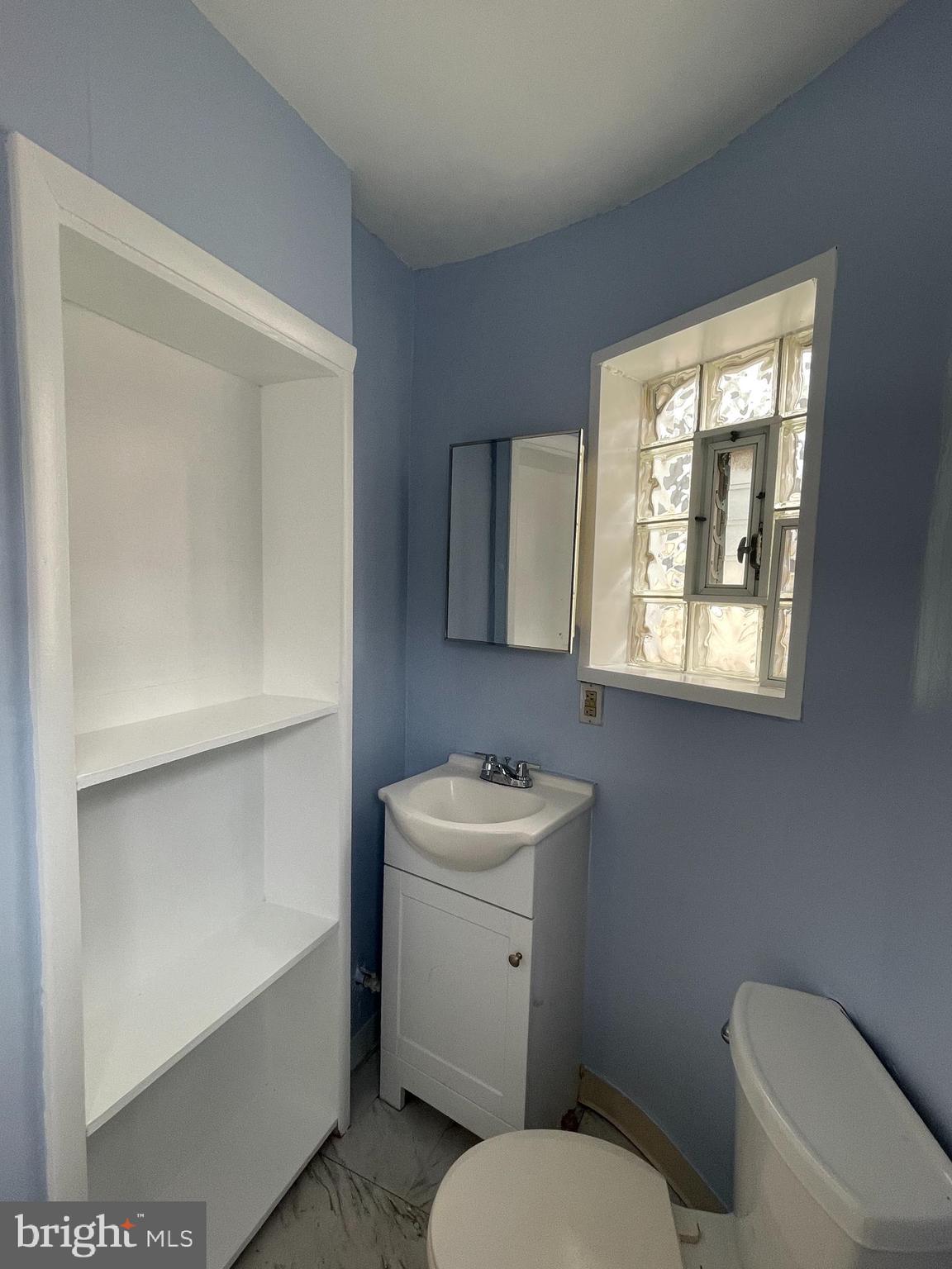 QUEEN VILLAGE - Residential Lease