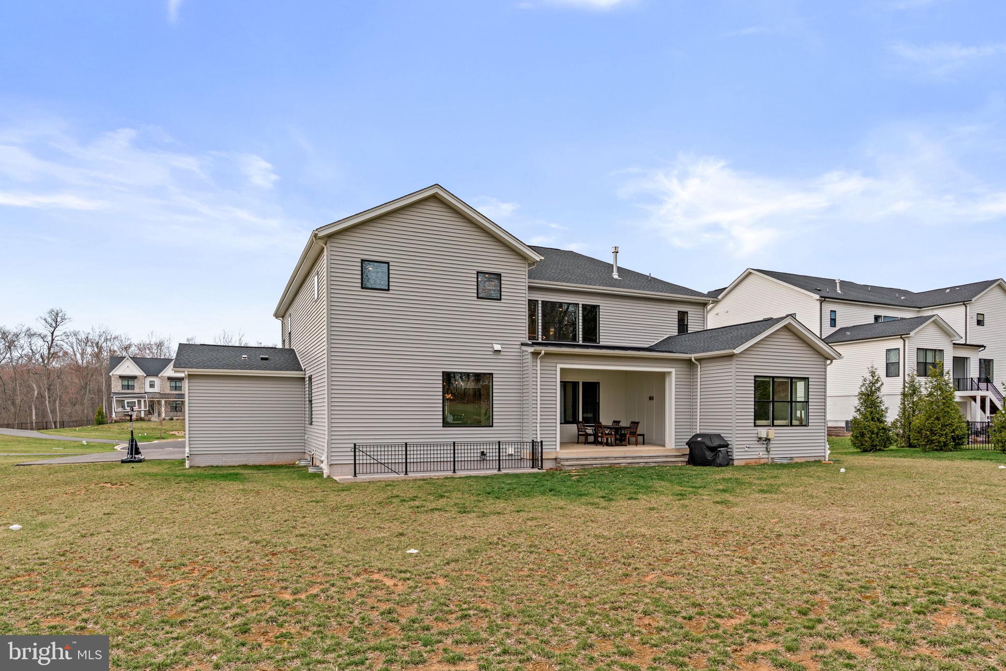 KINGSLEY WOODS - Residential