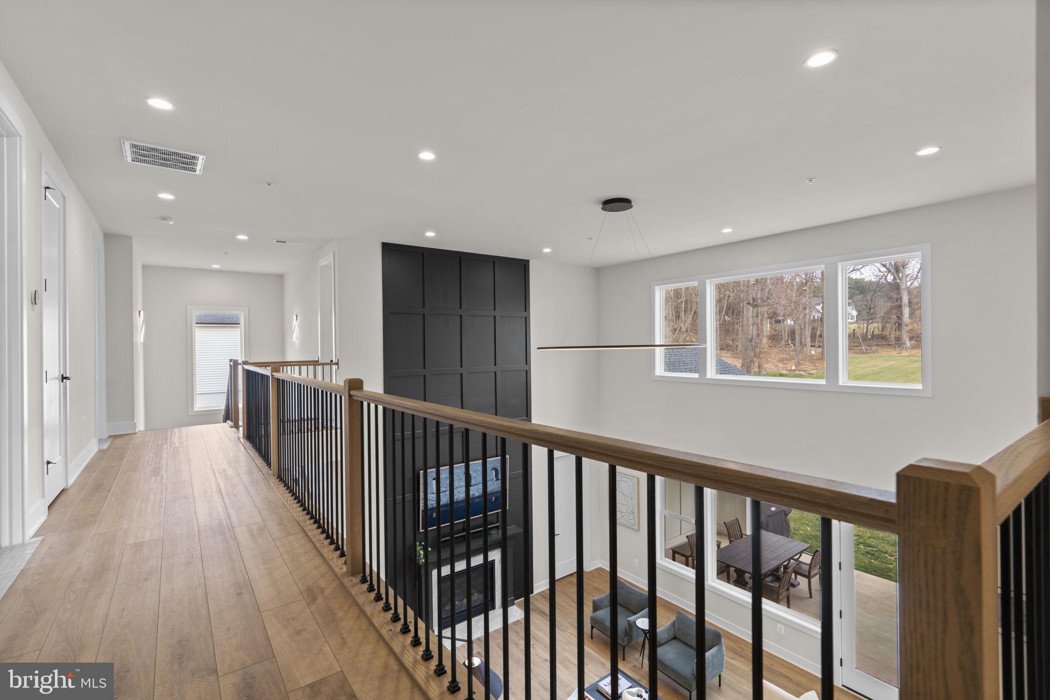 KINGSLEY WOODS - Residential