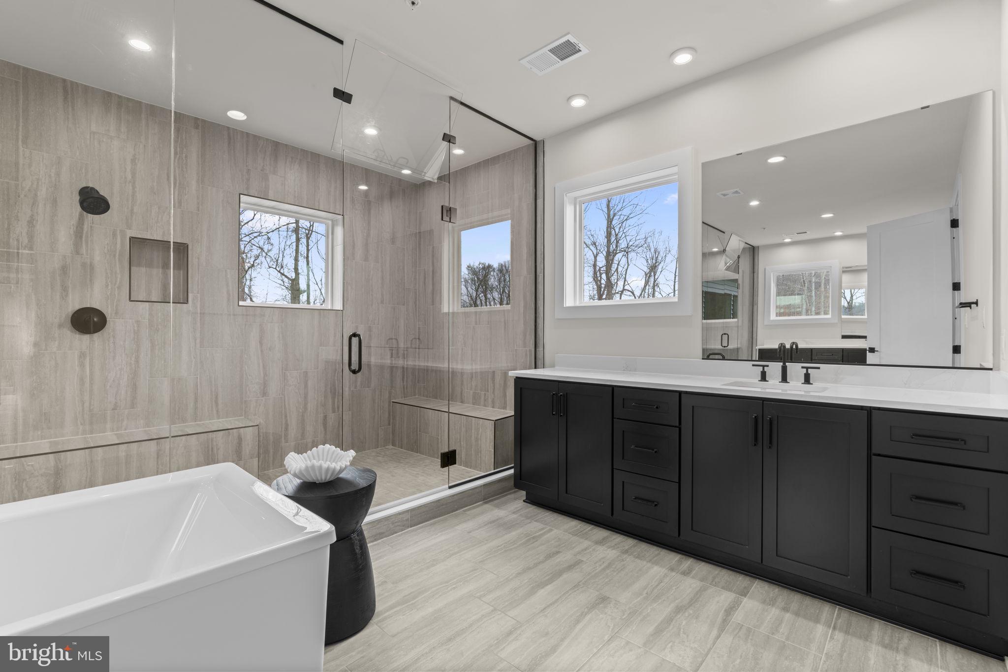 KINGSLEY WOODS - Residential