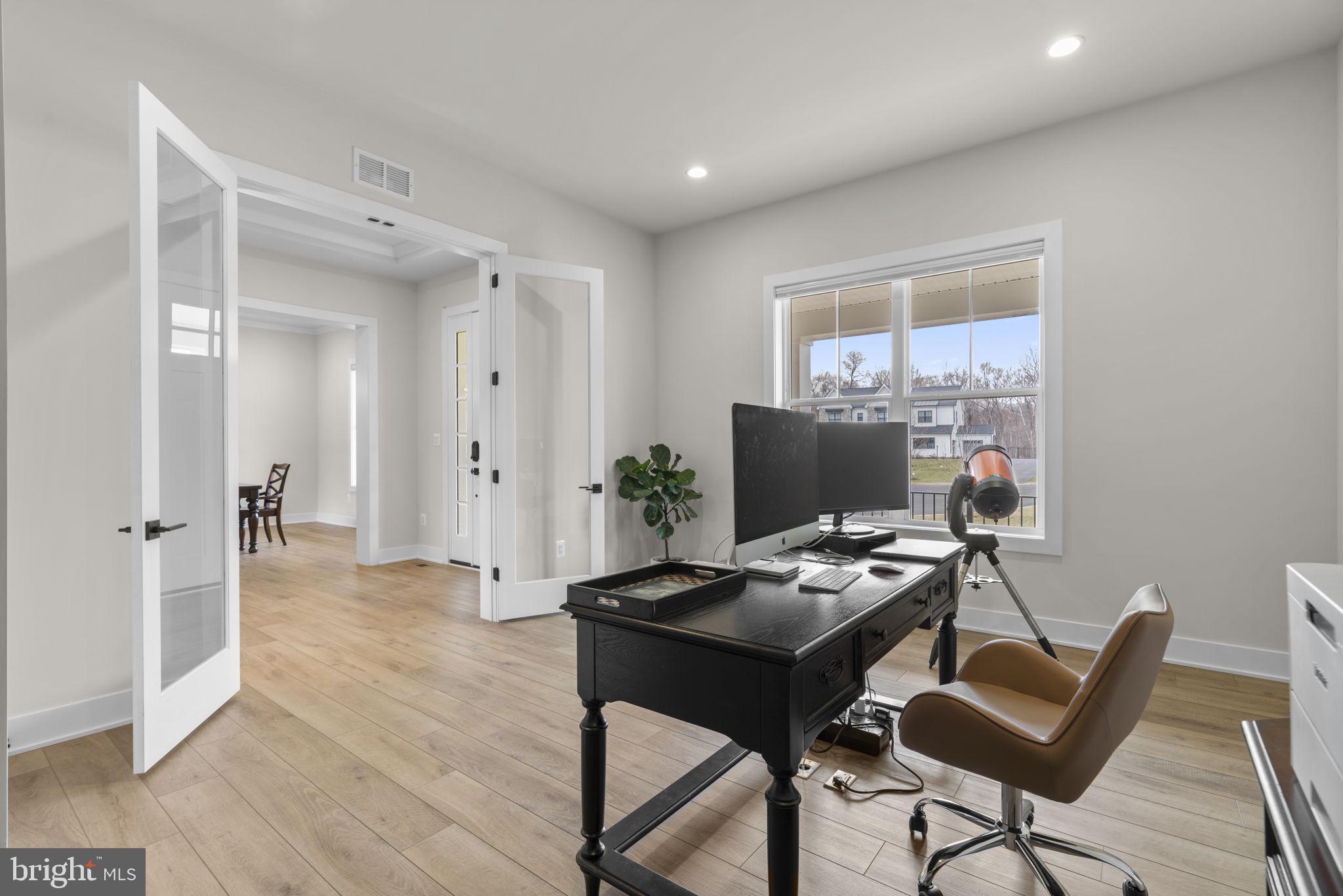 KINGSLEY WOODS - Residential