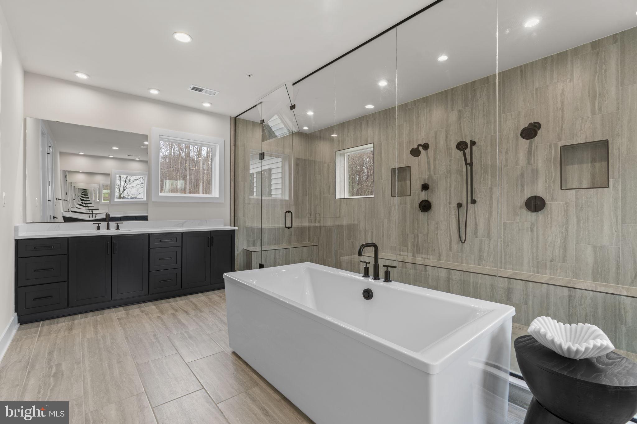 KINGSLEY WOODS - Residential