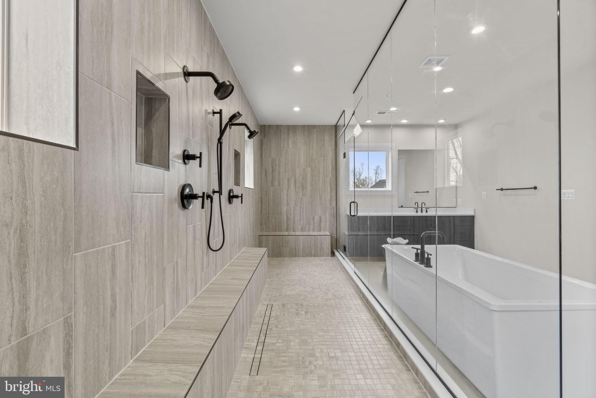 KINGSLEY WOODS - Residential