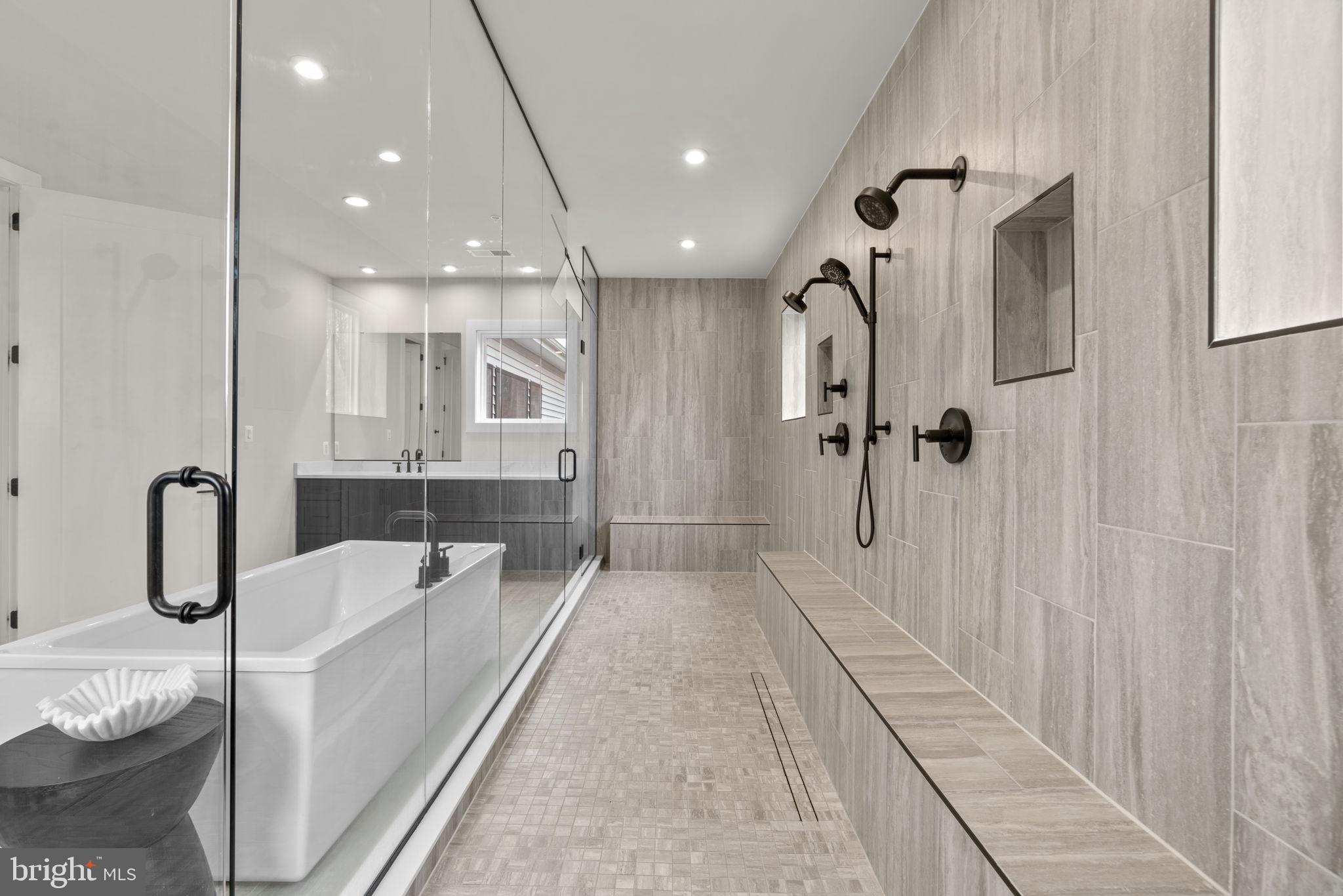 KINGSLEY WOODS - Residential