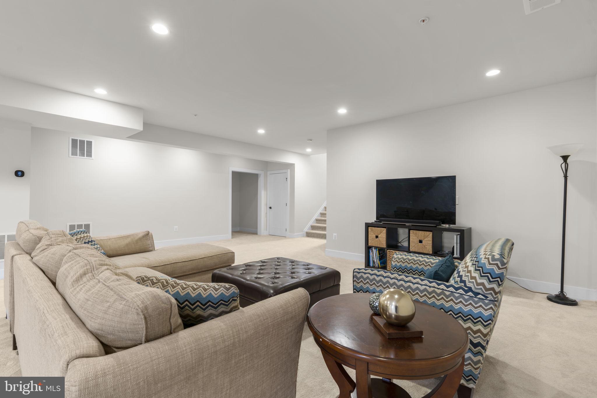 KINGSLEY WOODS - Residential