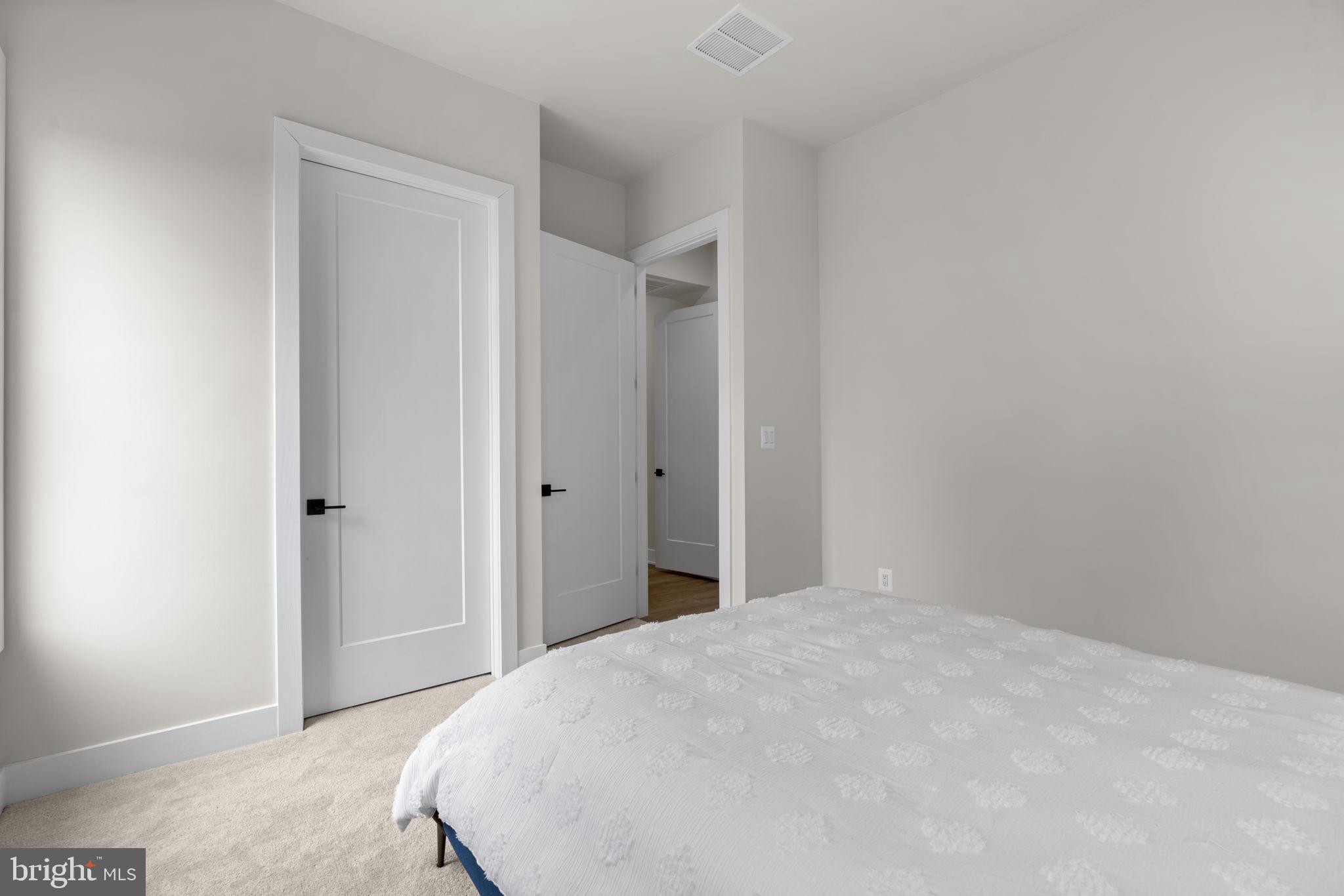 KINGSLEY WOODS - Residential