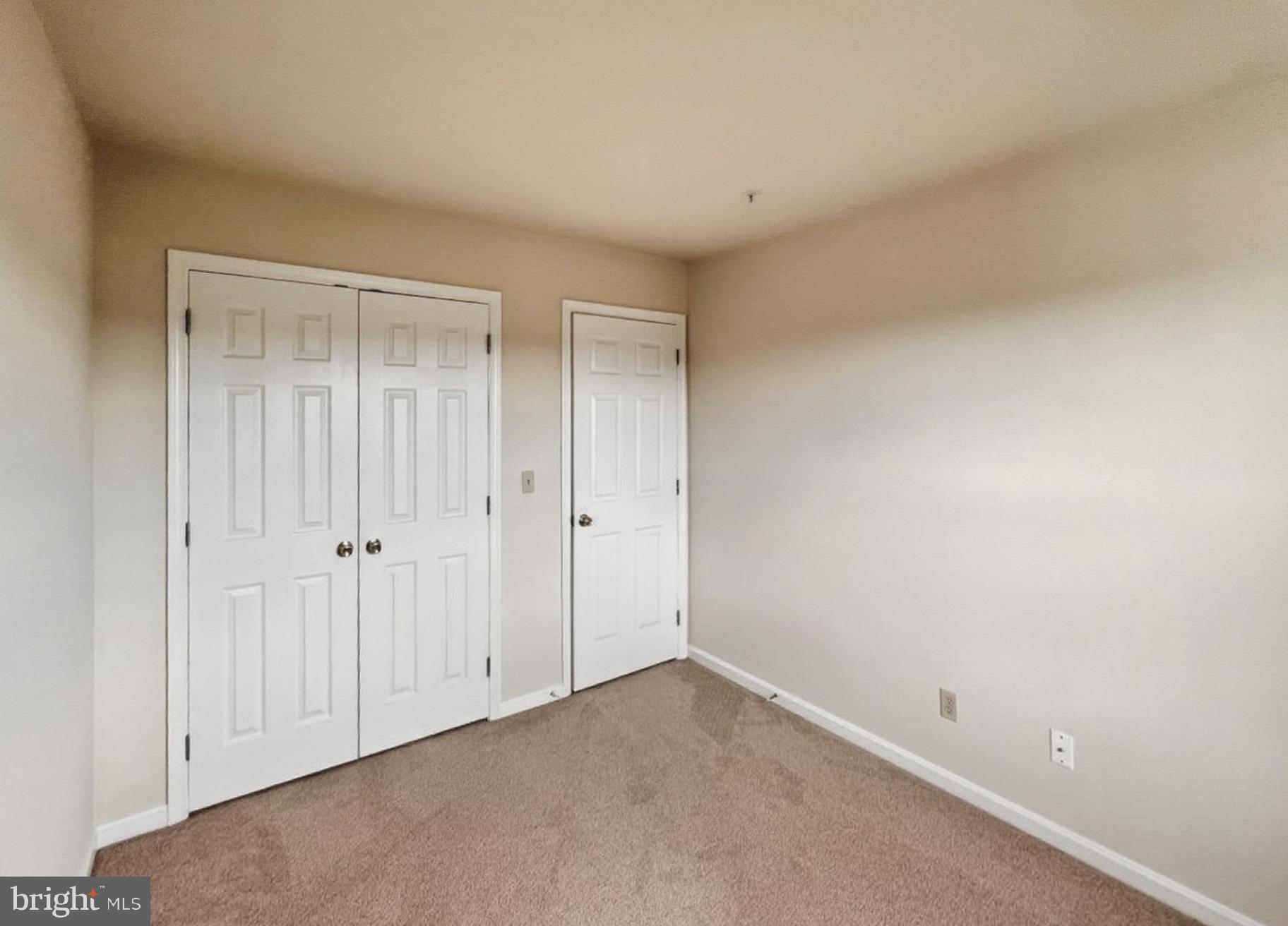 CAPTAINS QUARTER CONDOMINIUM - Residential Lease