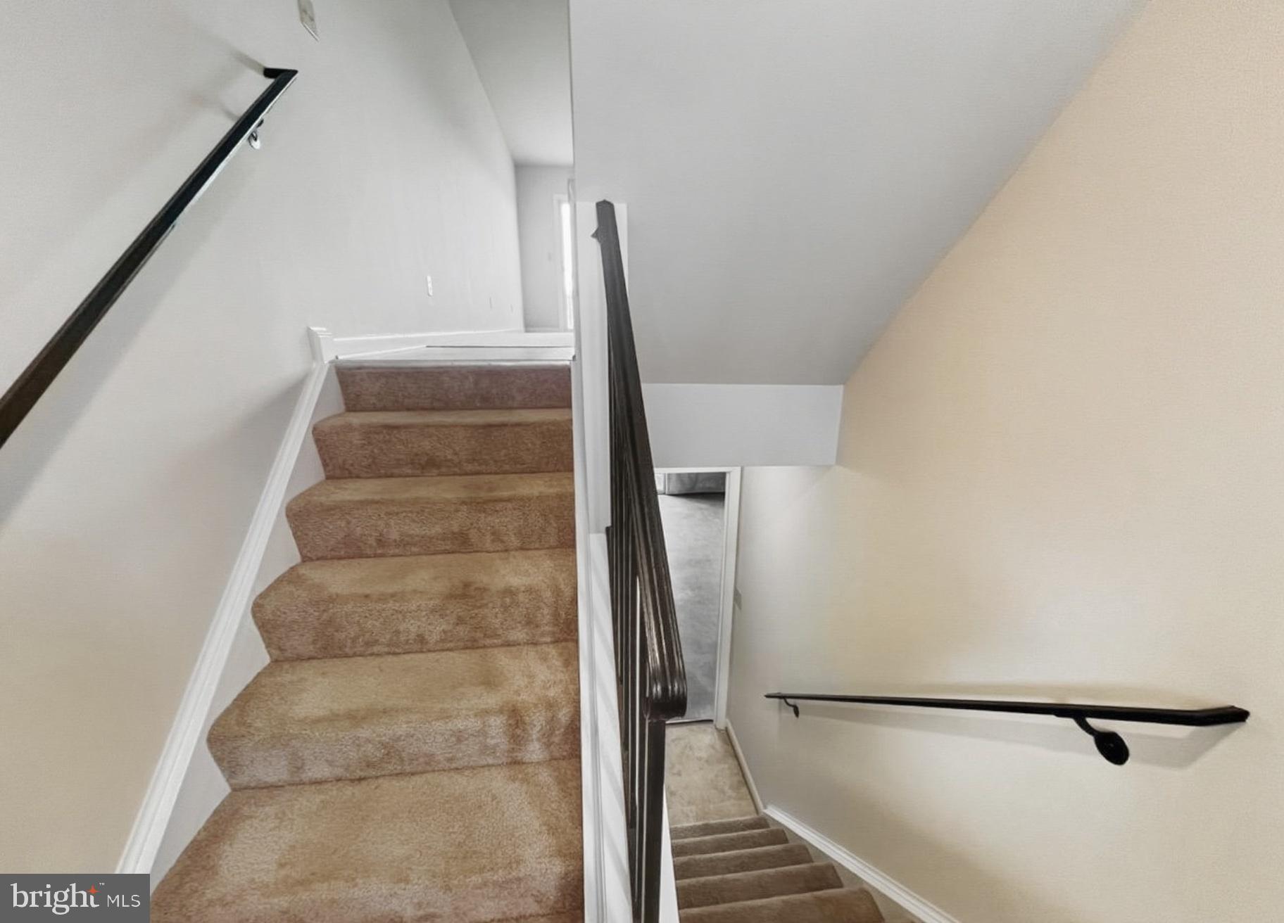 CAPTAINS QUARTER CONDOMINIUM - Residential Lease