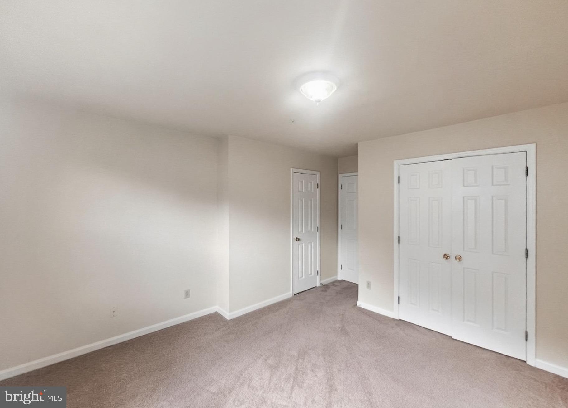 CAPTAINS QUARTER CONDOMINIUM - Residential Lease