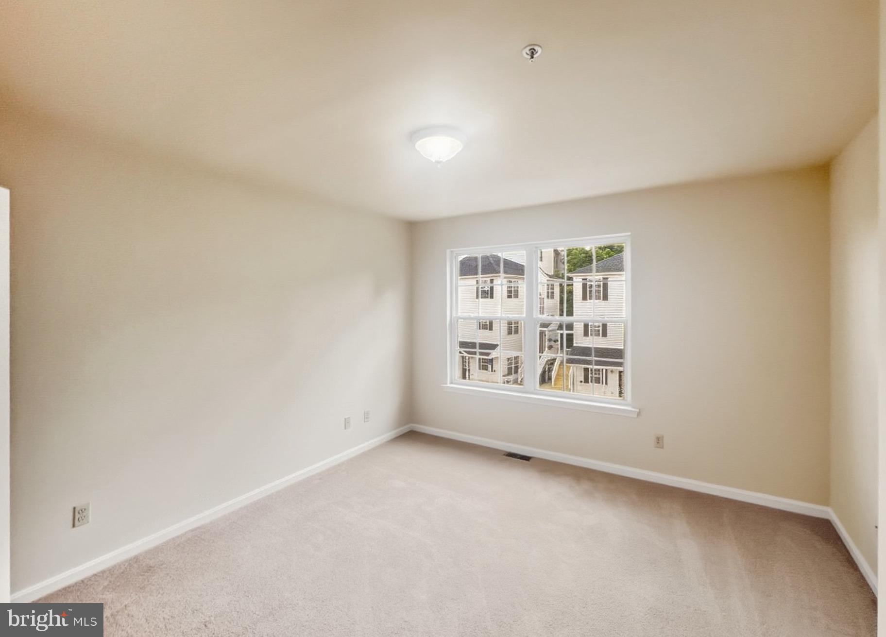 CAPTAINS QUARTER CONDOMINIUM - Residential Lease