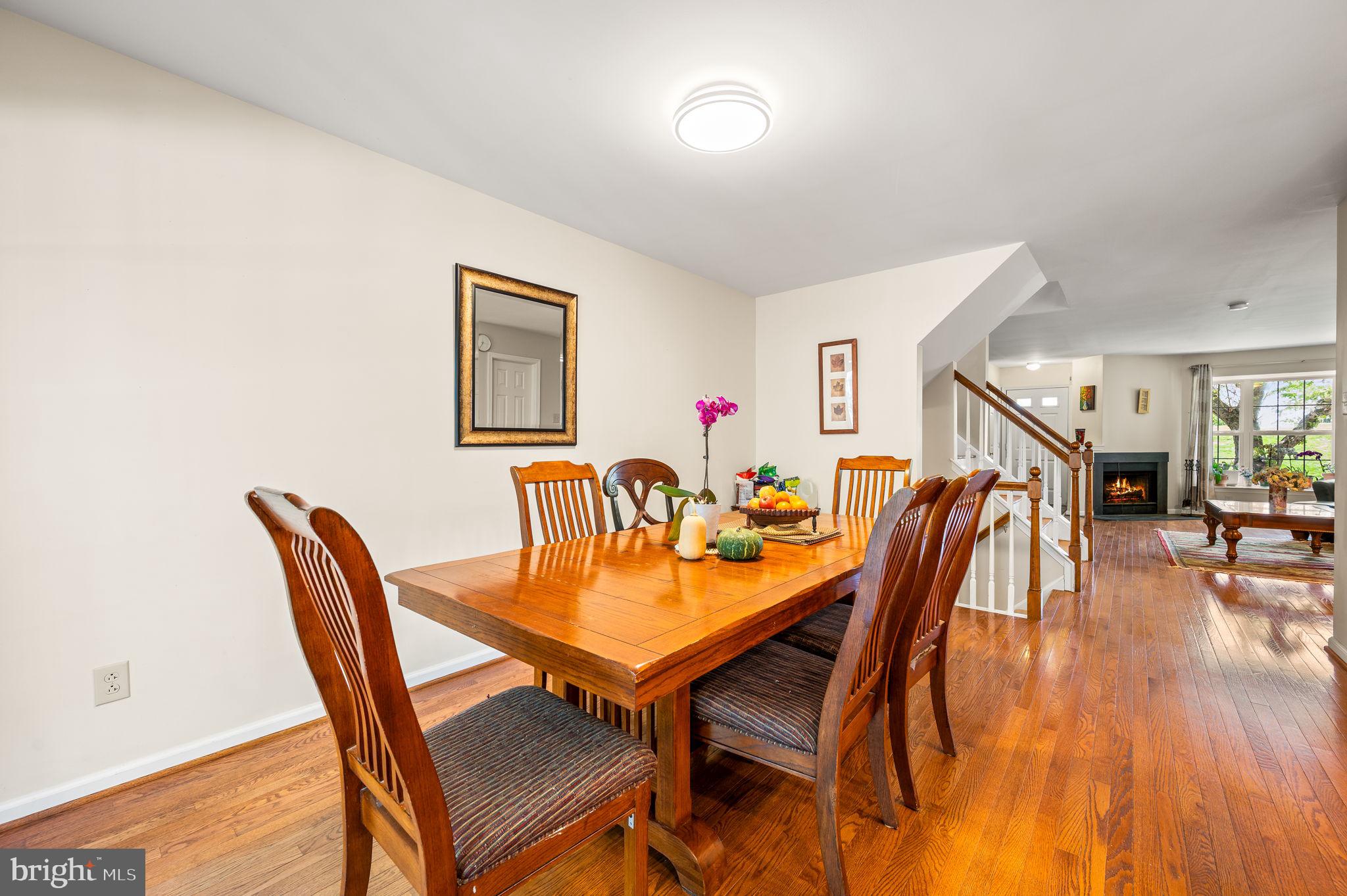 2410 MALLARD LANE