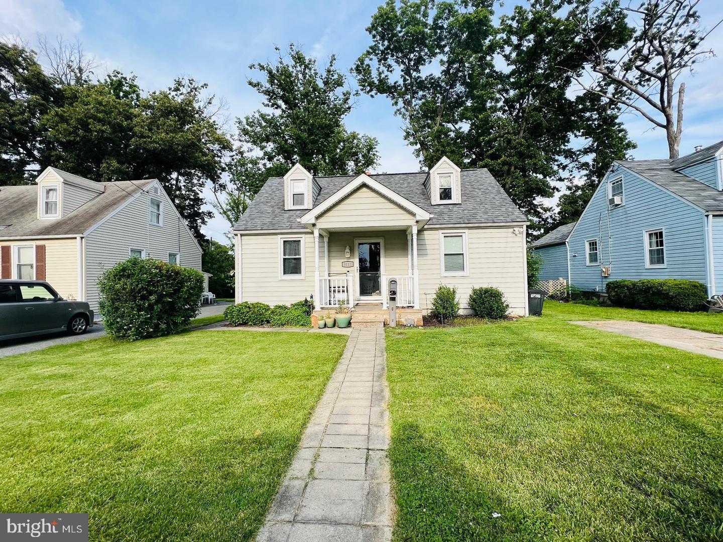 HILLENDALE PARK - Residential Lease