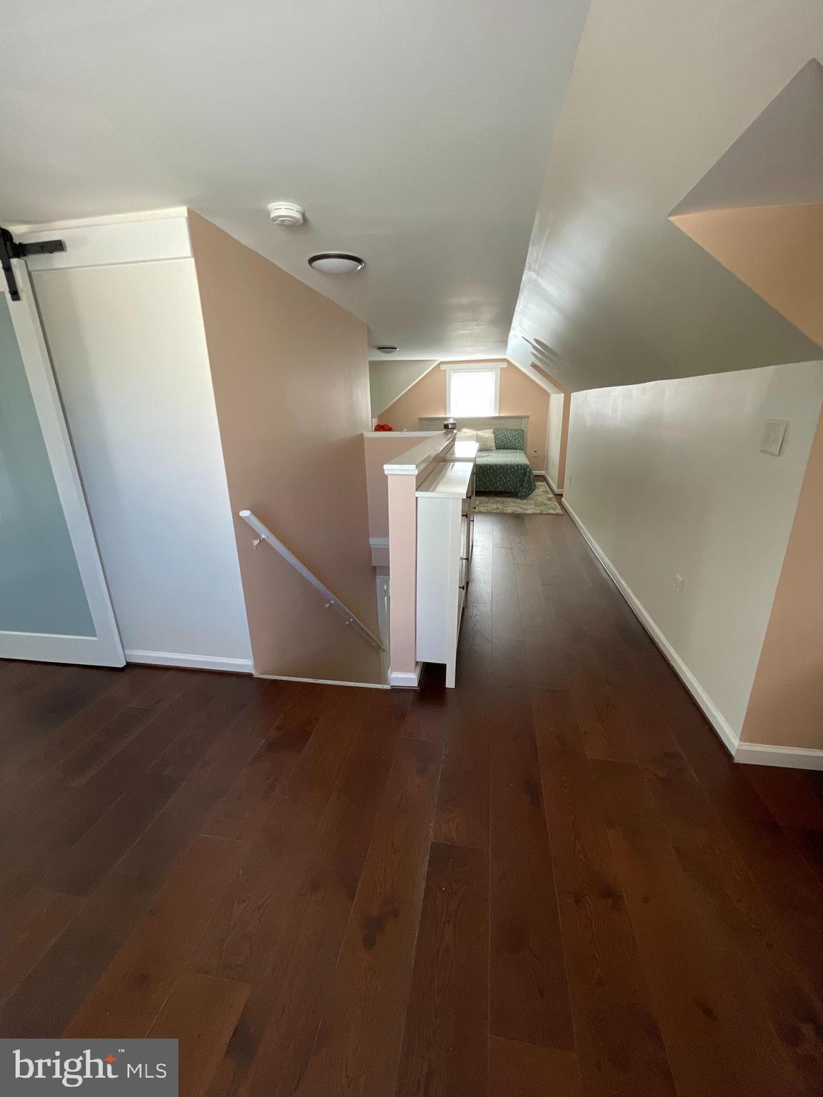 HILLENDALE PARK - Residential Lease