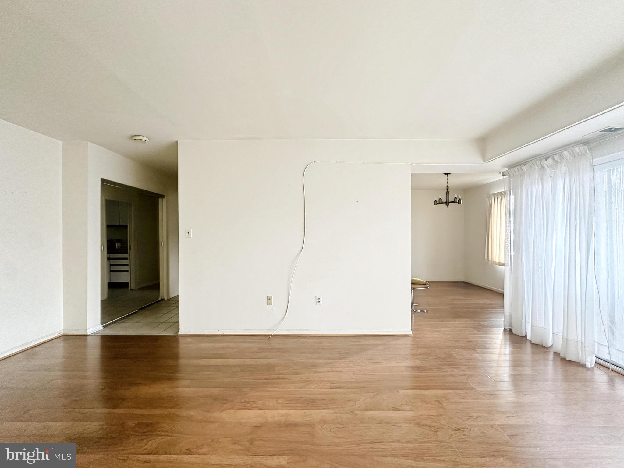 HAWTHORNE VILLAGE - Residential Lease