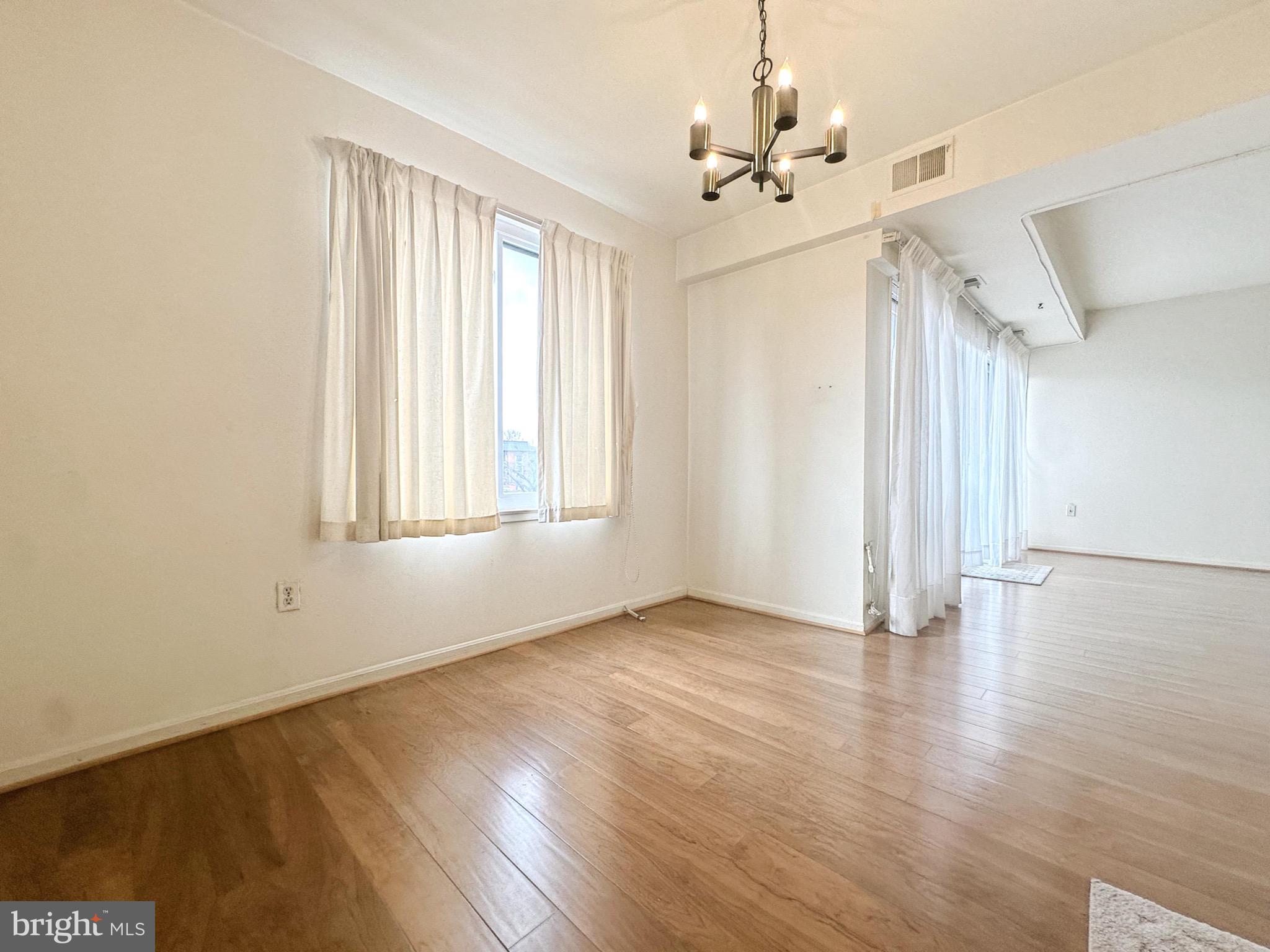 HAWTHORNE VILLAGE - Residential Lease