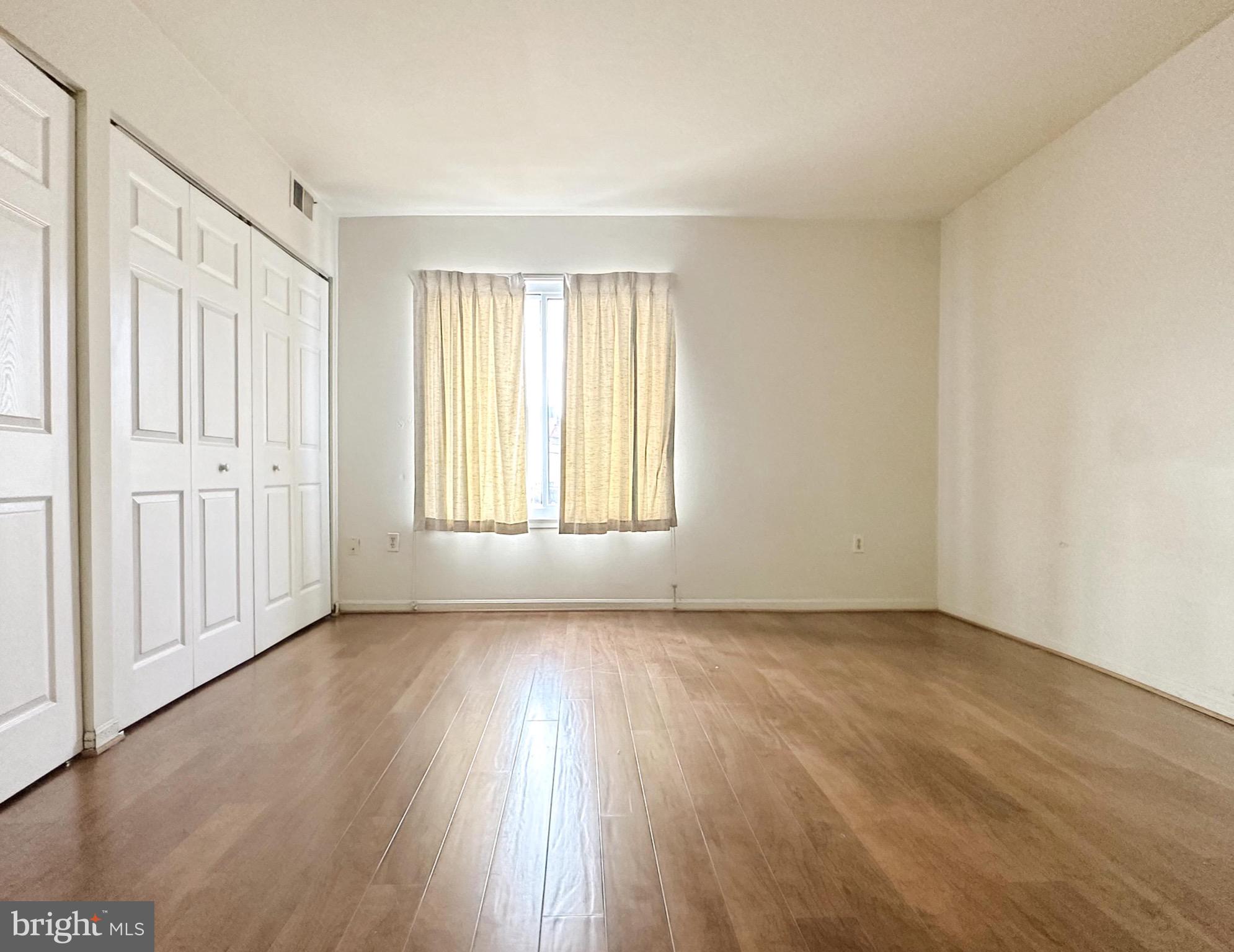 HAWTHORNE VILLAGE - Residential Lease