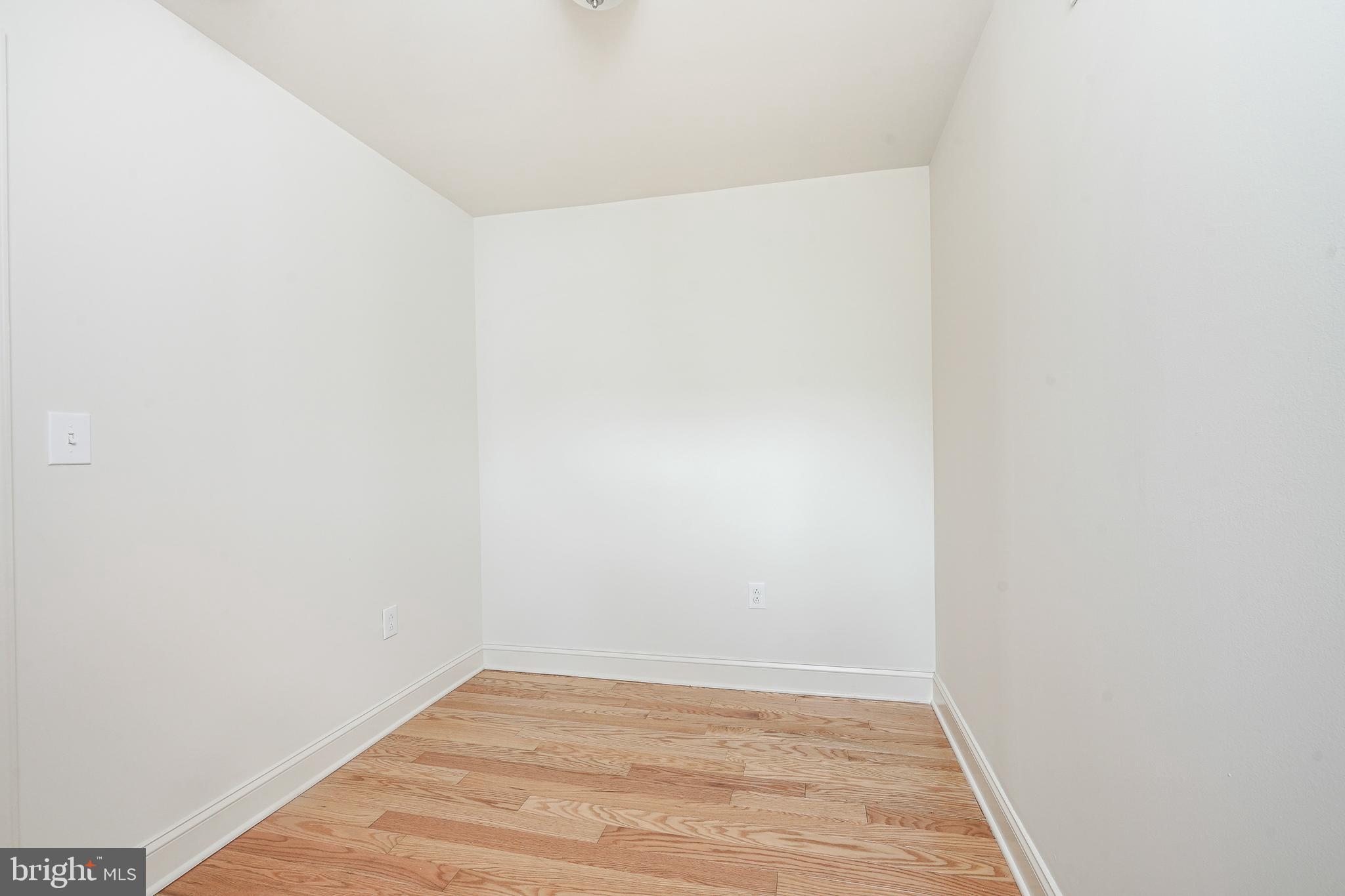 POINT BREEZE - Residential Lease