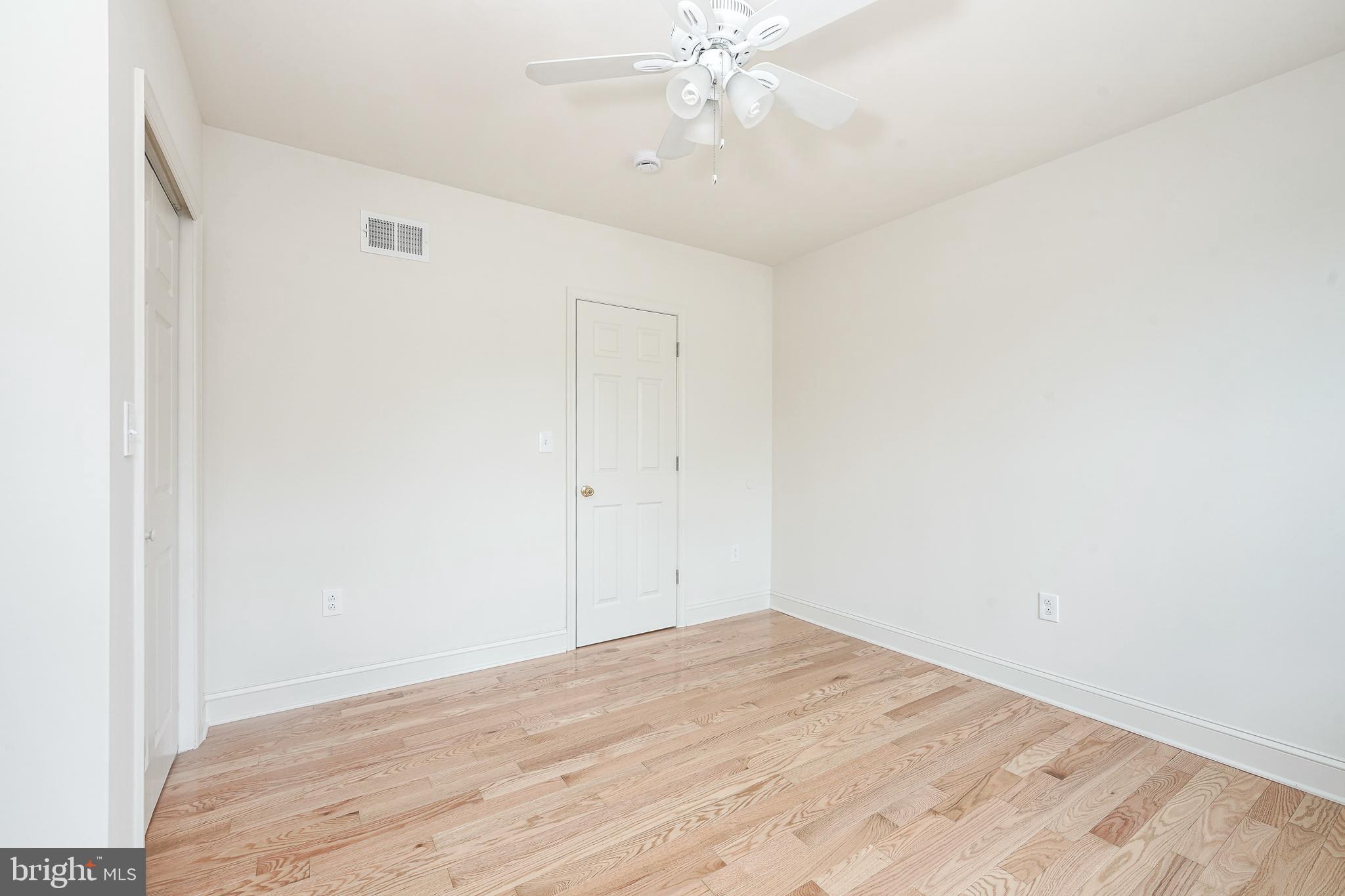 POINT BREEZE - Residential Lease