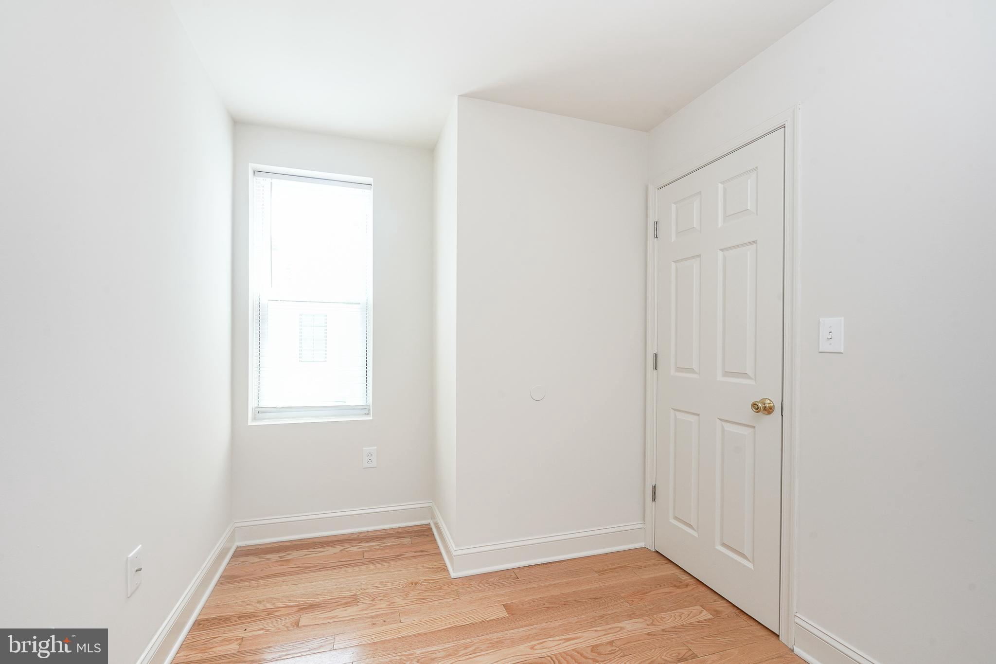 POINT BREEZE - Residential Lease