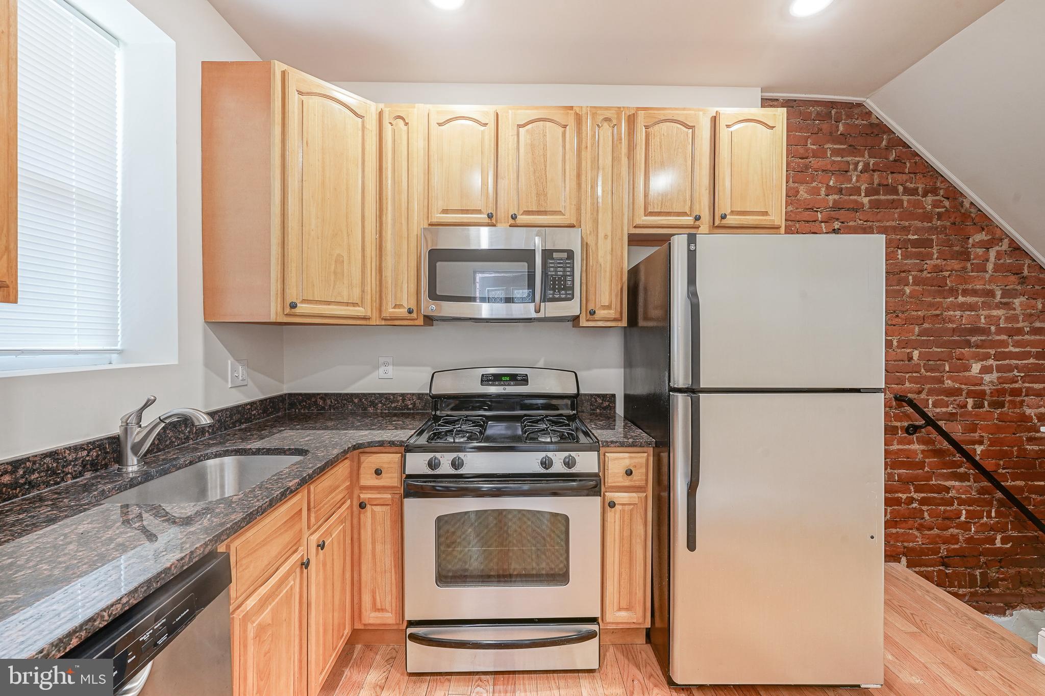 POINT BREEZE - Residential Lease