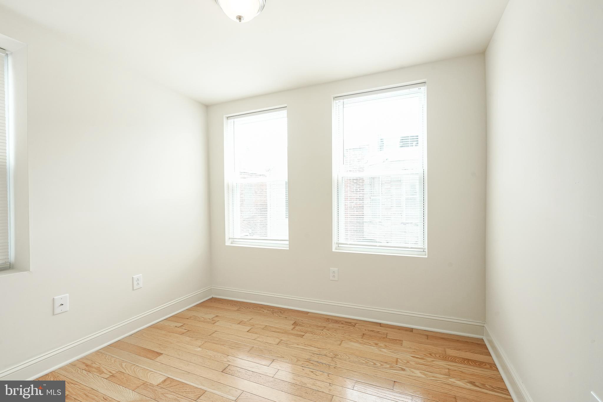 POINT BREEZE - Residential Lease