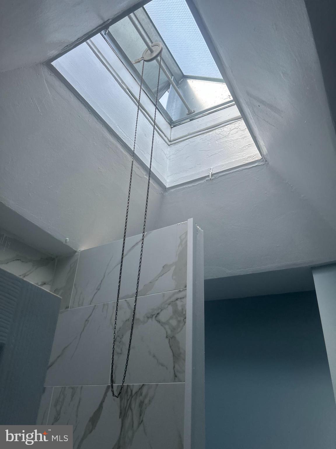 LAWNDALE - Residential