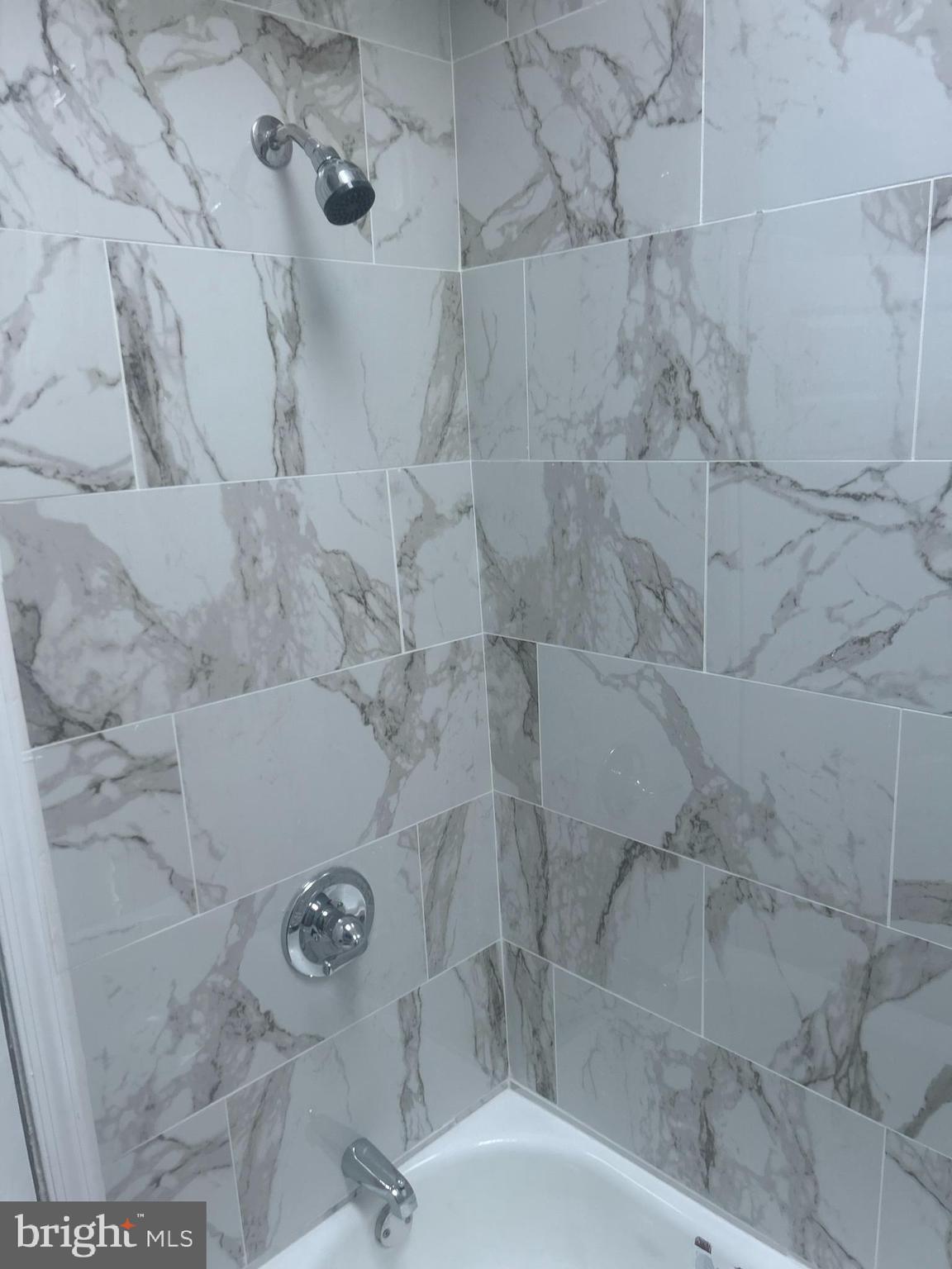 LAWNDALE - Residential