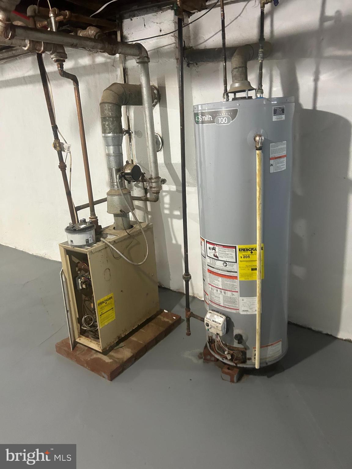 LAWNDALE - Residential