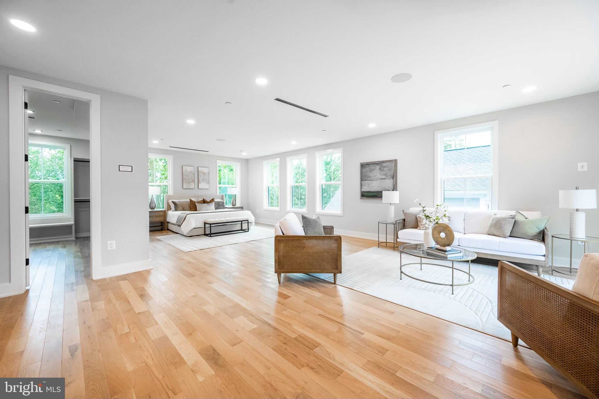 CHEVY CHASE - Residential