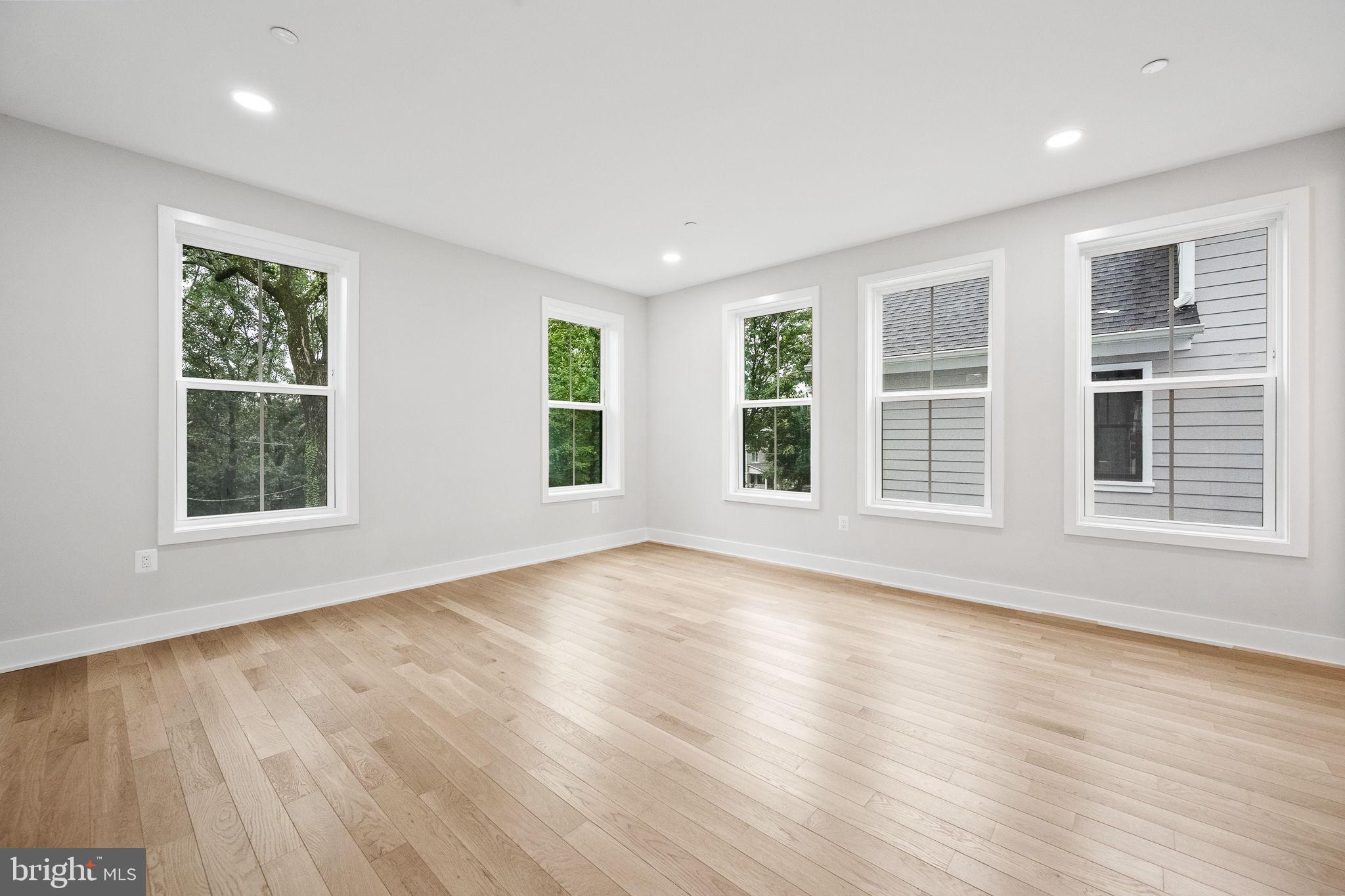 CHEVY CHASE - Residential