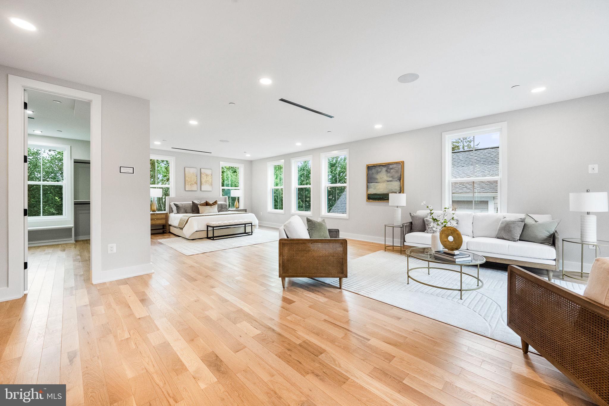 CHEVY CHASE - Residential