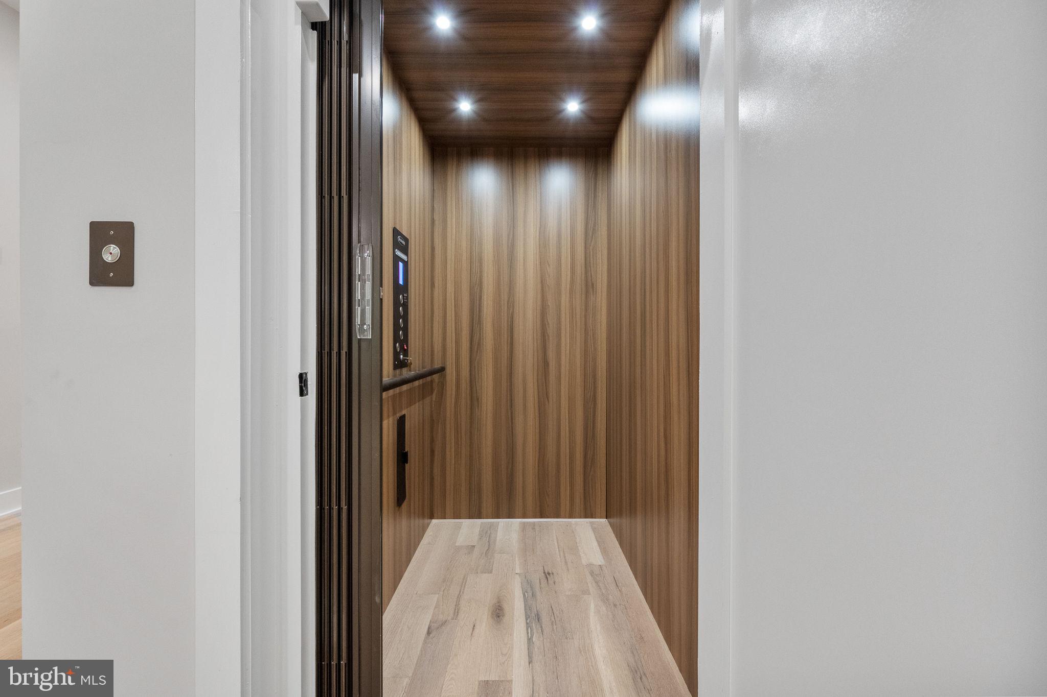 CHEVY CHASE - Residential