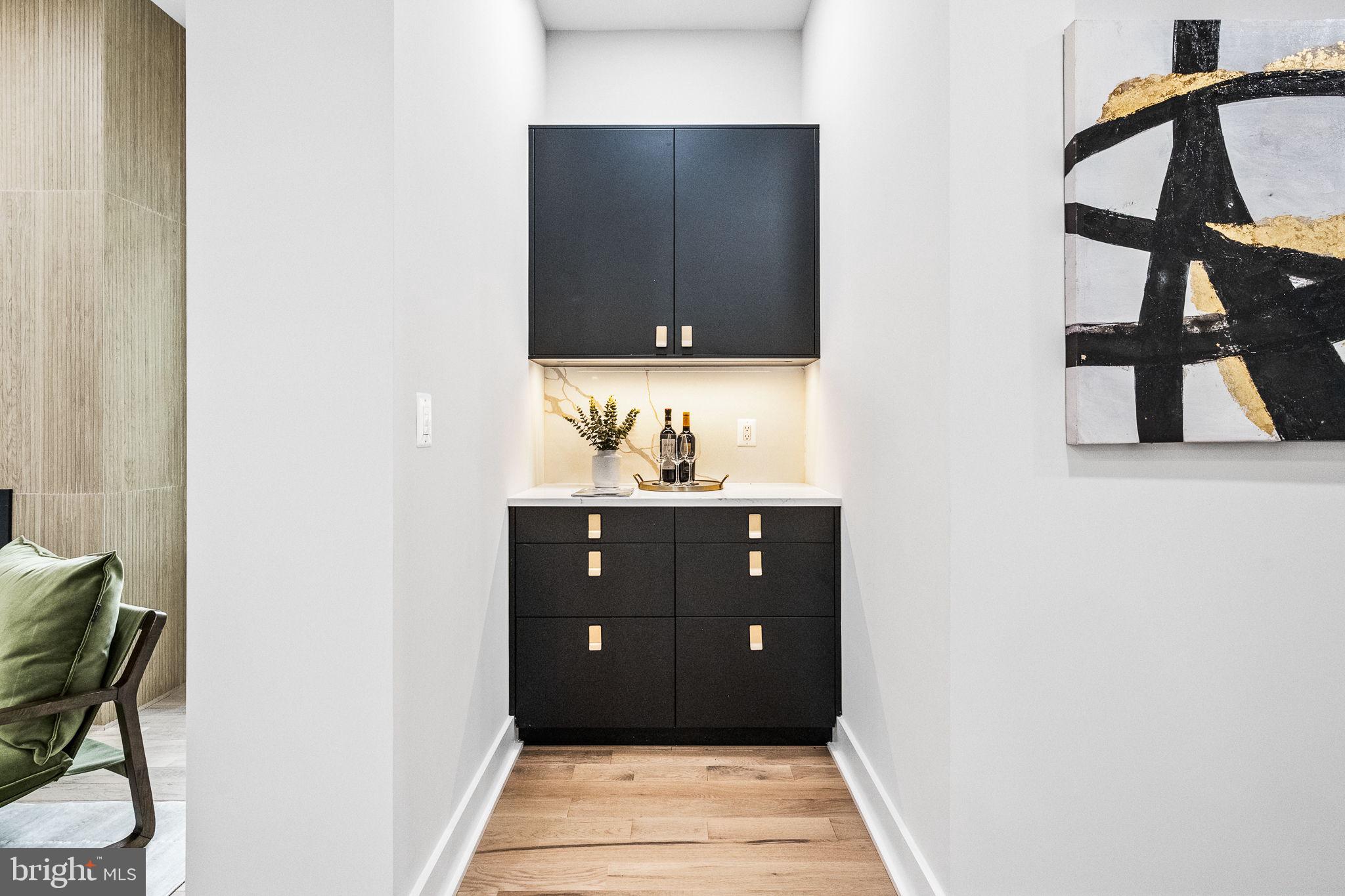 CHEVY CHASE - Residential
