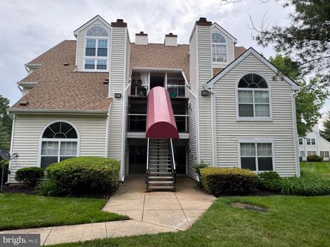 1019 SUMMERGLENN COURT 7-302 BOWIE MD 20721