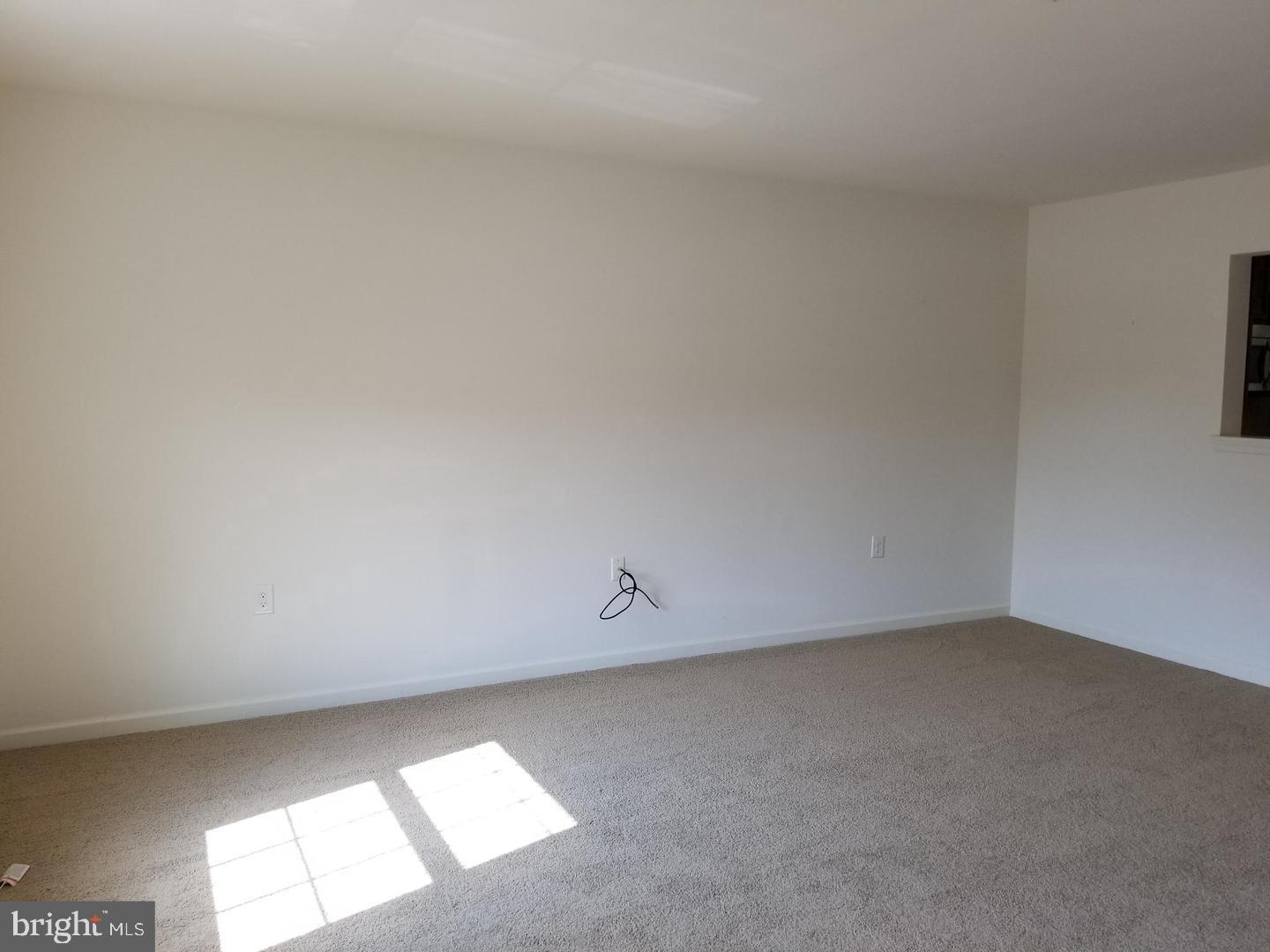 MANOR PARK - Residential Lease