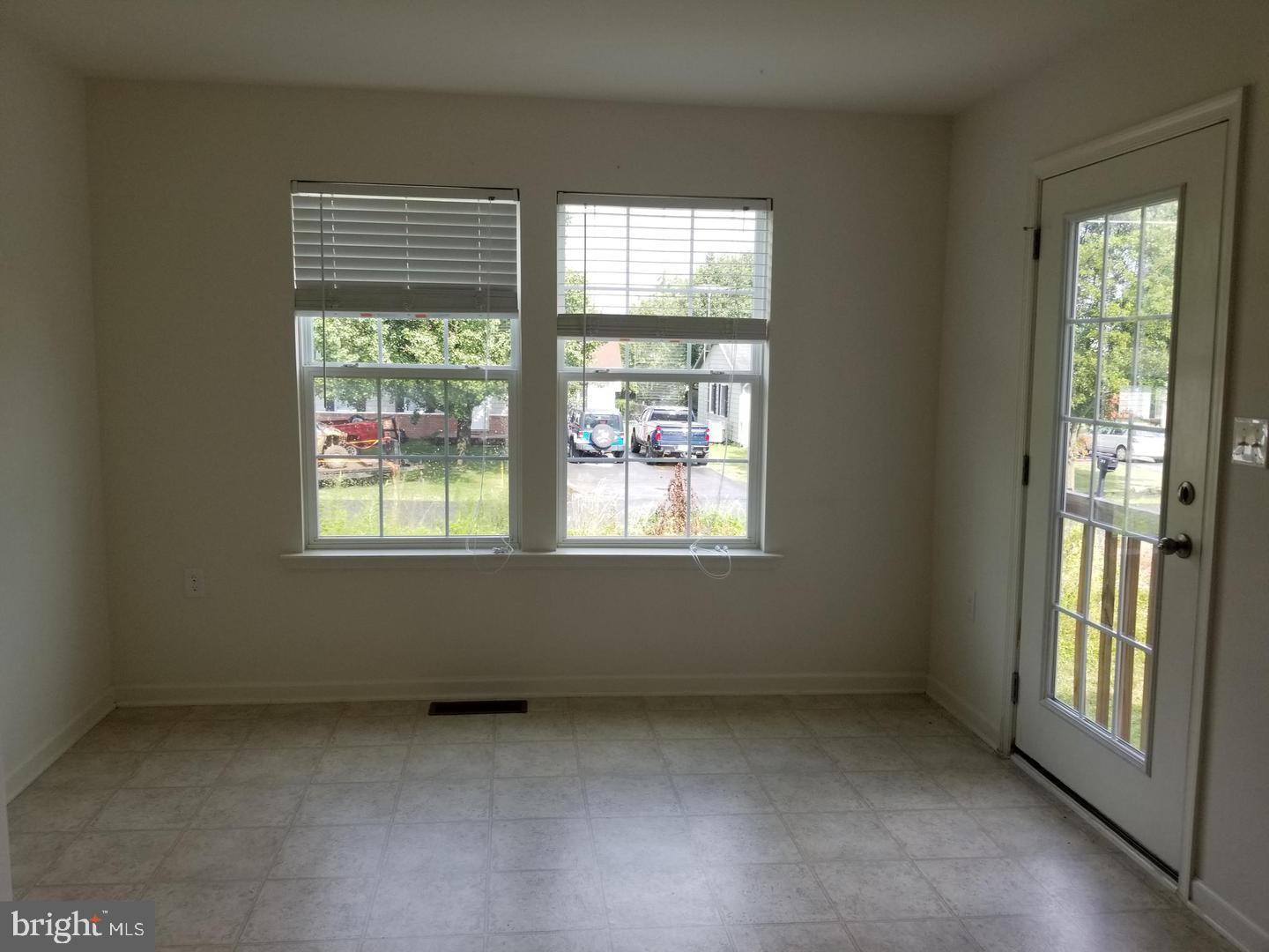 MANOR PARK - Residential Lease