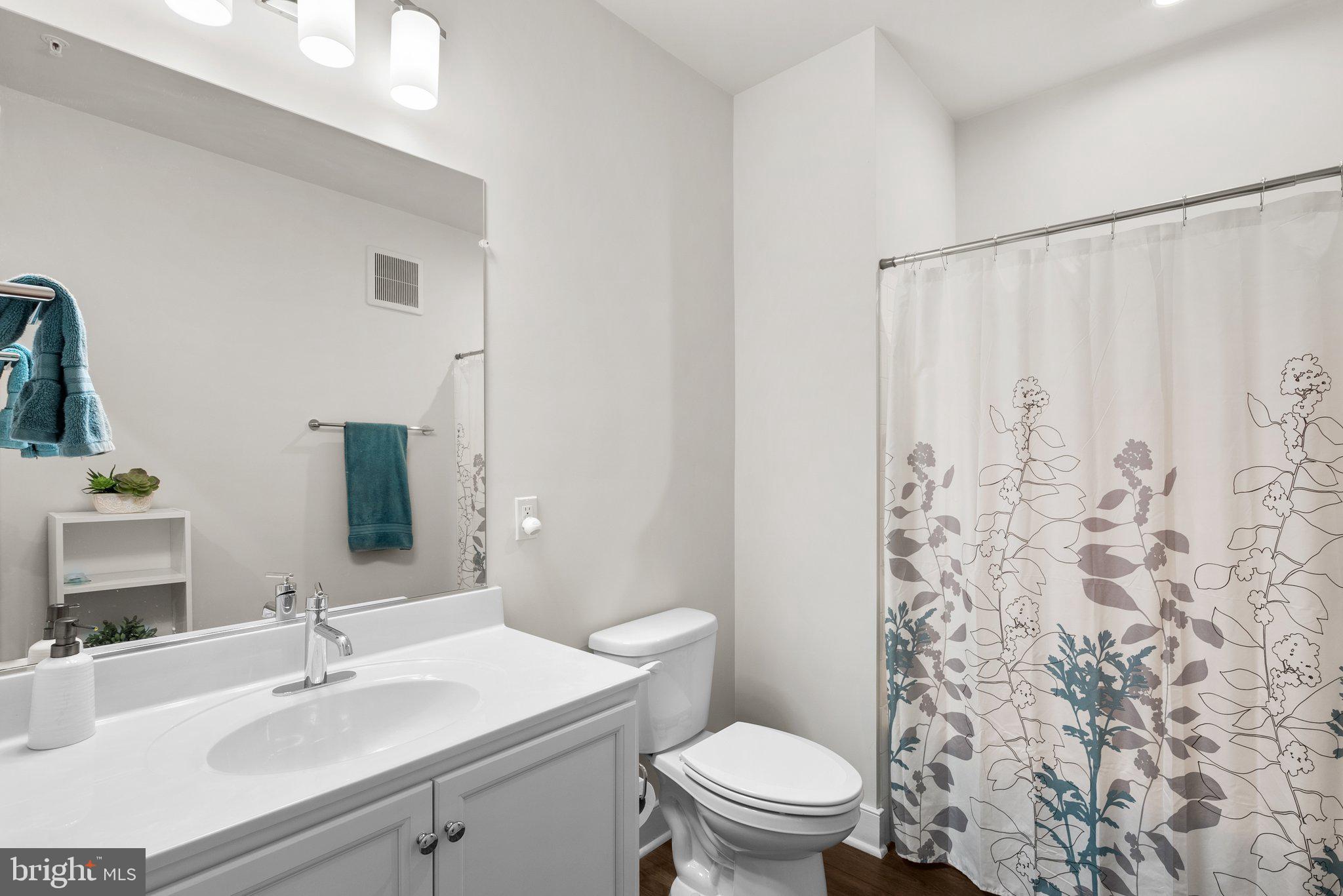 THE FLATS AT NATIONAL HARBOR - Residential