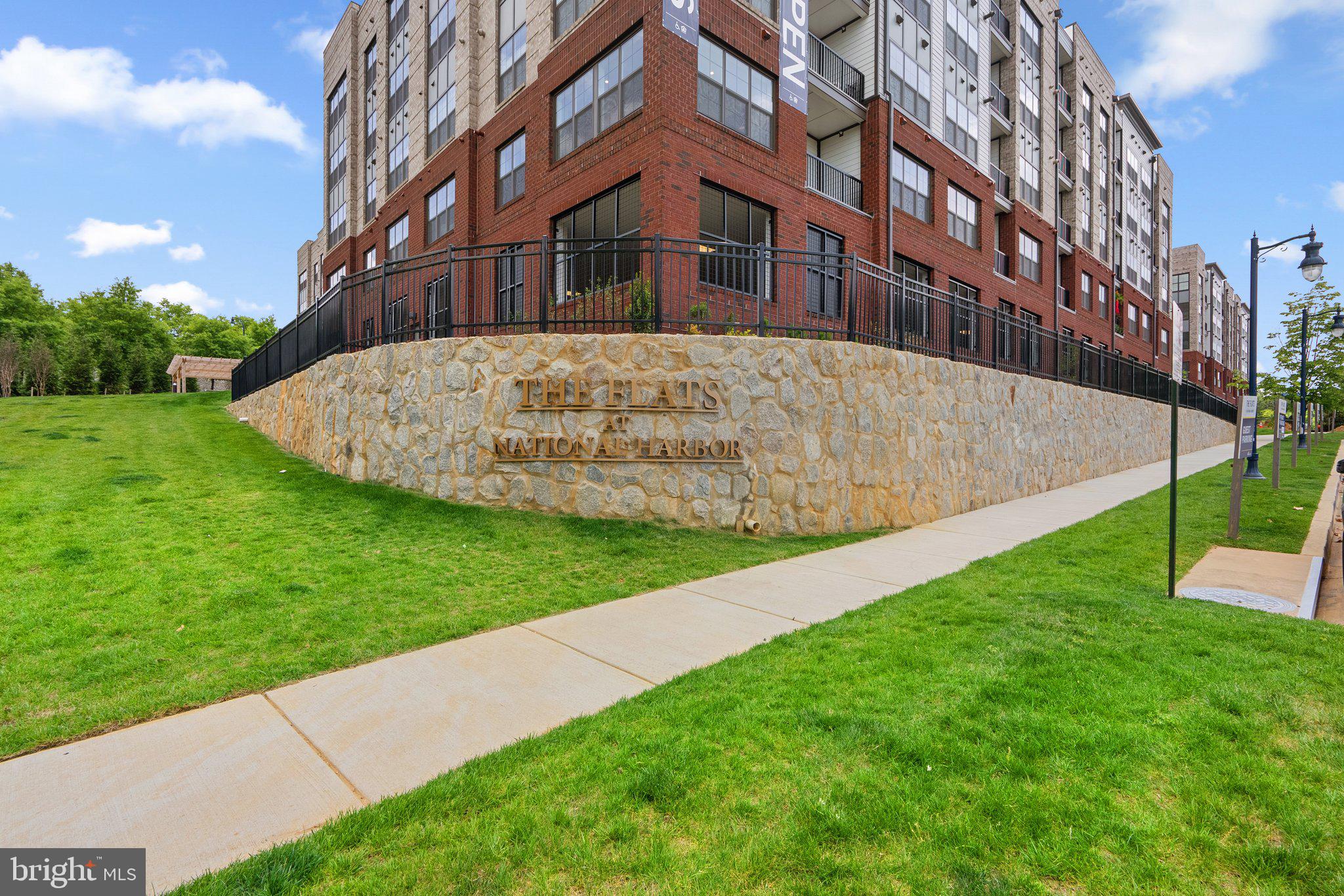 THE FLATS AT NATIONAL HARBOR - Residential