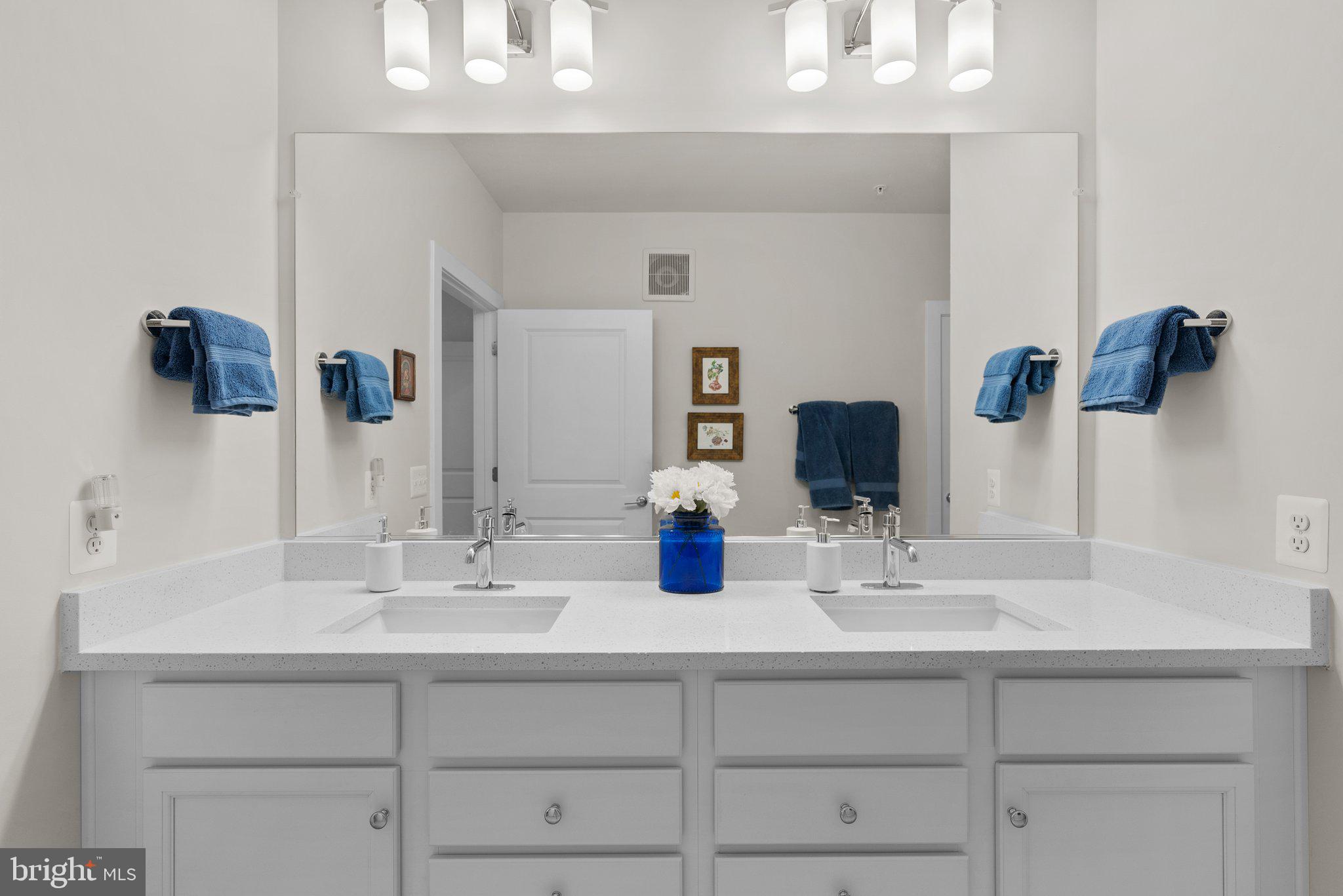 THE FLATS AT NATIONAL HARBOR - Residential