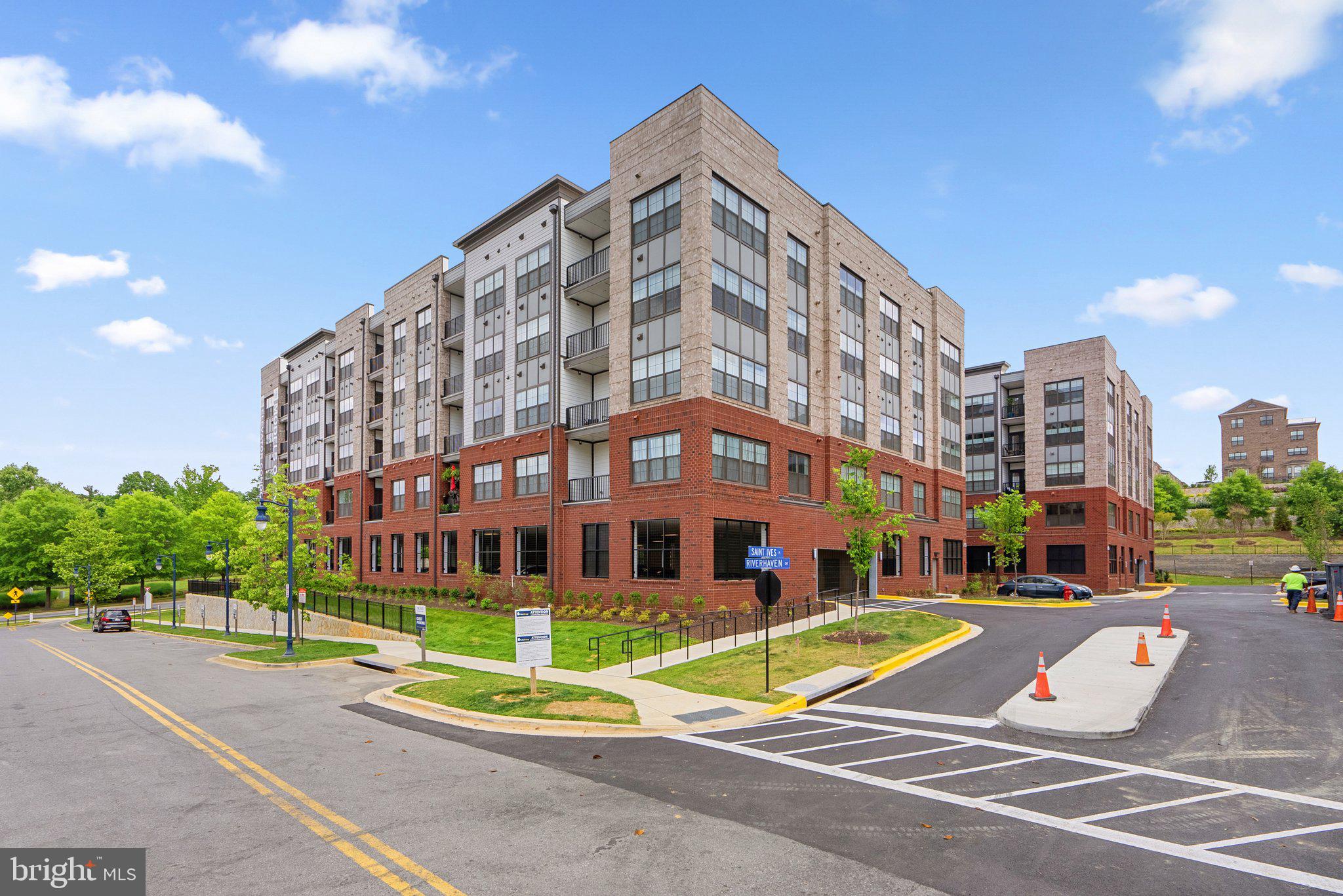 THE FLATS AT NATIONAL HARBOR - Residential