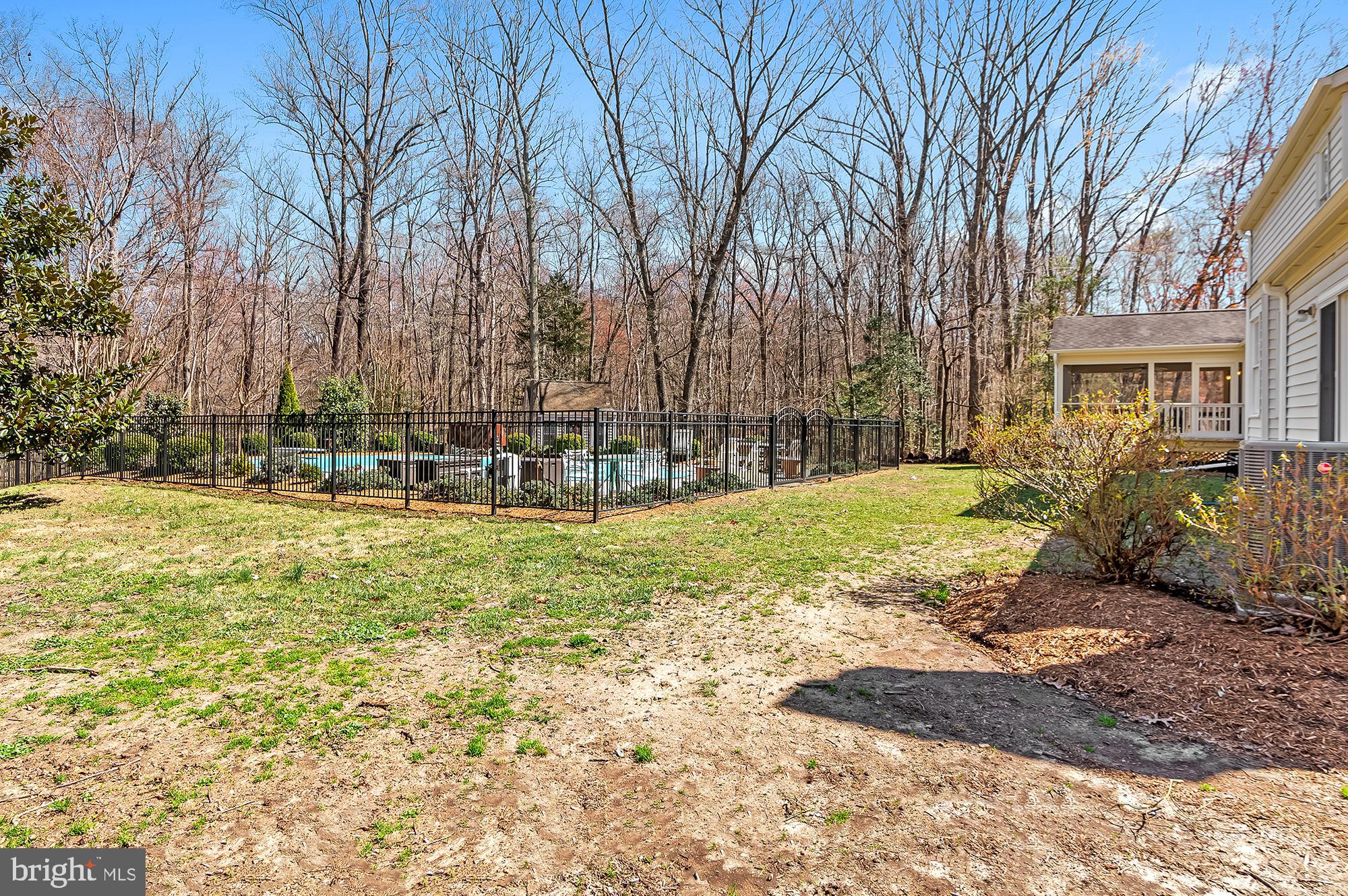 CROWNSVILLE - Residential