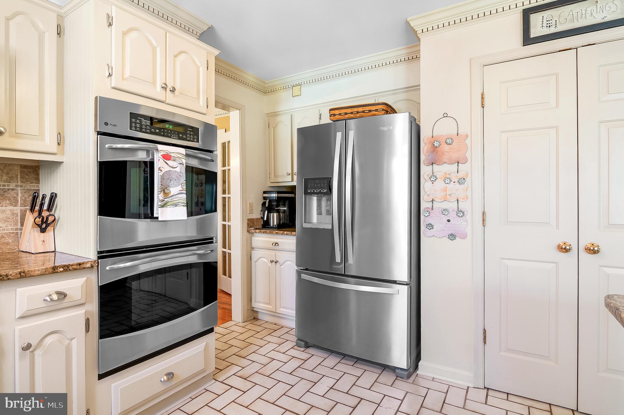 CROWNSVILLE - Residential