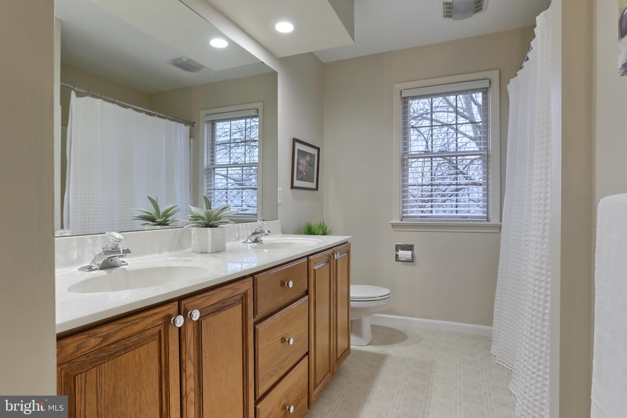 THE MEADOWS - Residential