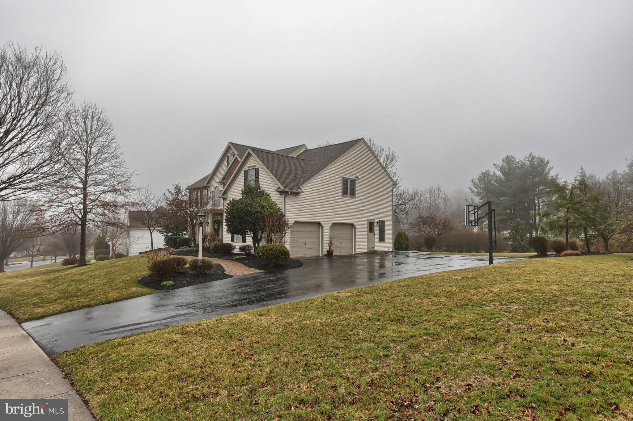 THE MEADOWS - Residential