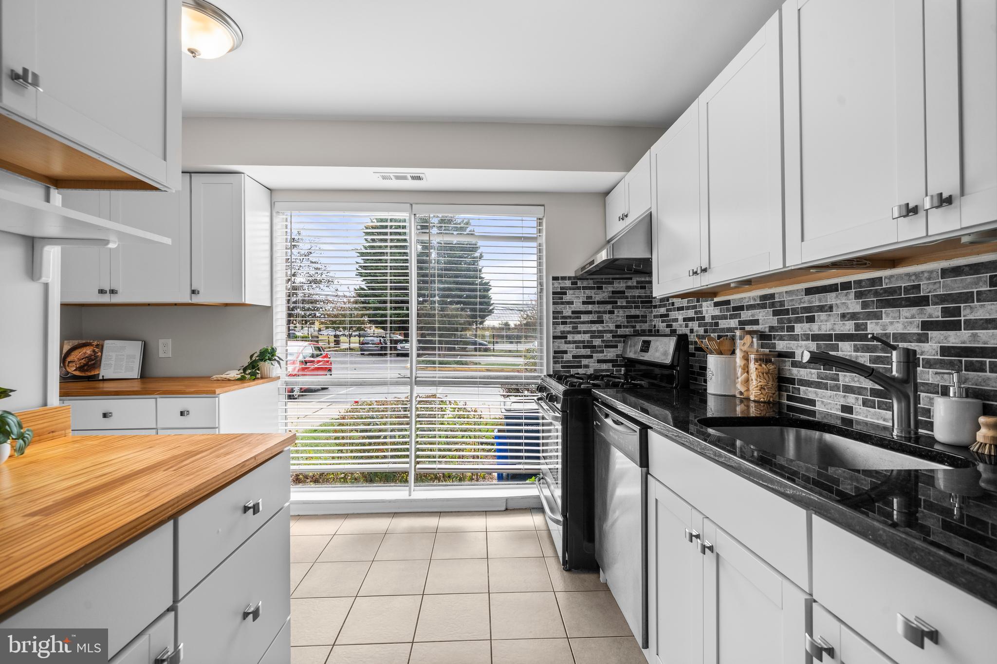 KIMBERLY PLACE - Residential