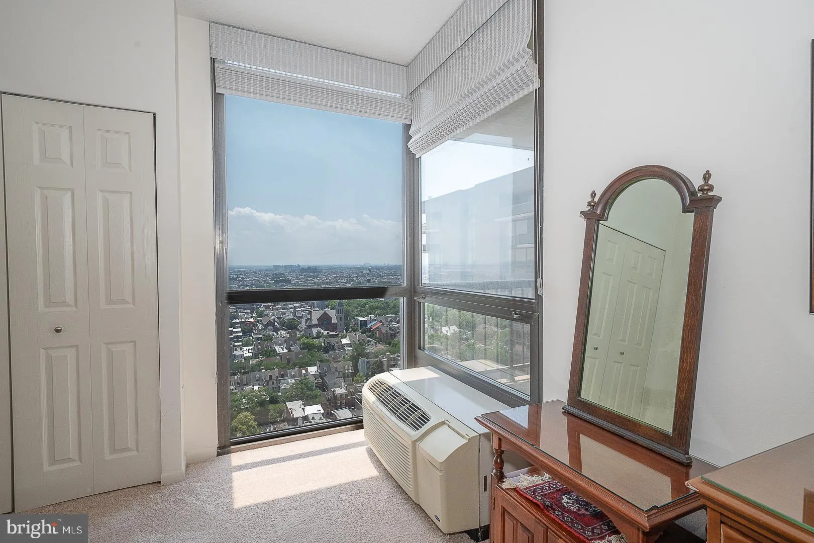 Philadelphia, Pennsylvania 19106, United States, 1 Bedroom Bedrooms, ,2 BathroomsBathrooms,Residential,Active,168188