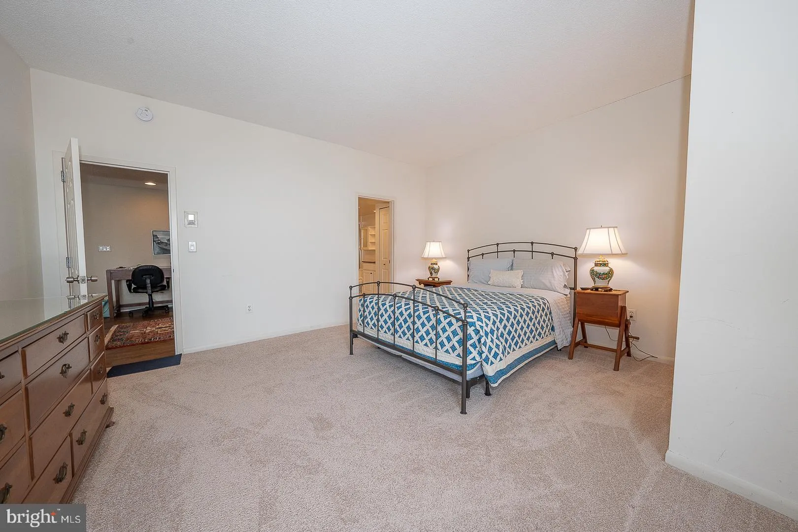 Philadelphia, Pennsylvania 19106, United States, 1 Bedroom Bedrooms, ,2 BathroomsBathrooms,Residential,Active,168188